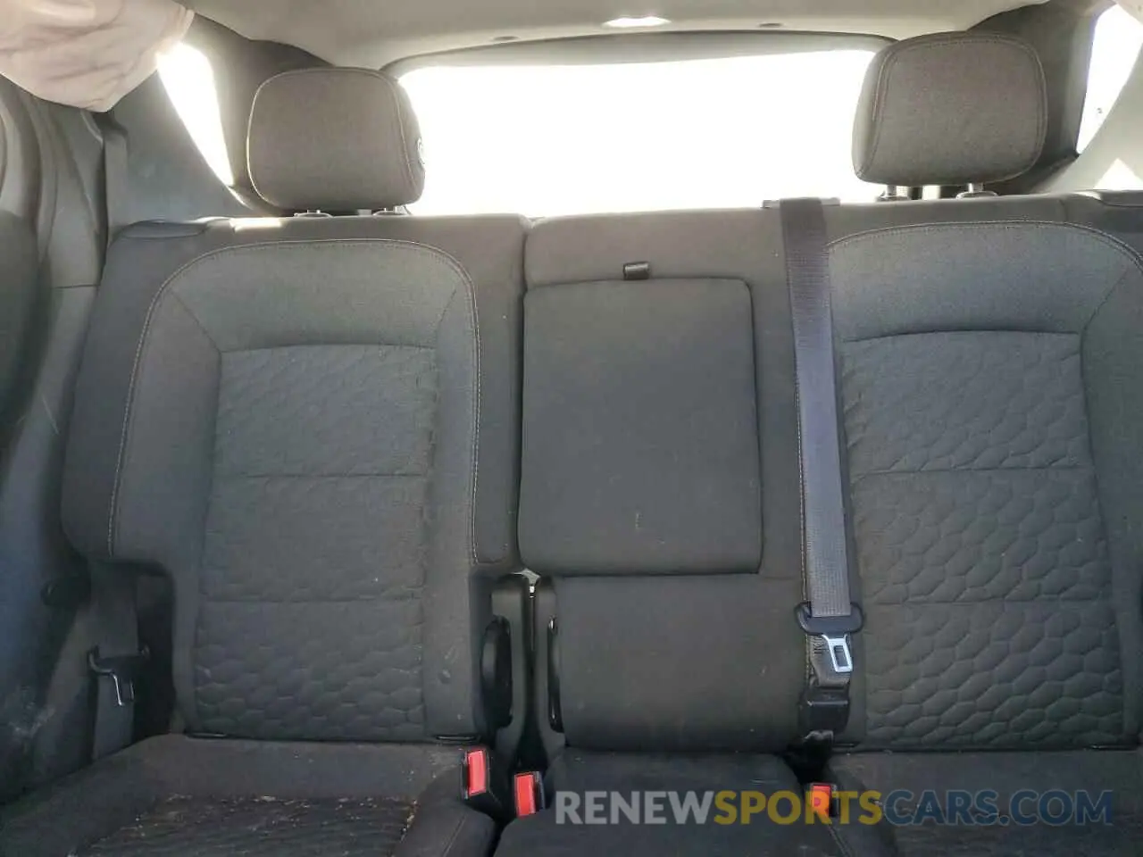 10 Фотография поврежденного автомобиля 2GNAXKEV3L6215701 CHEVROLET EQUINOX 2020