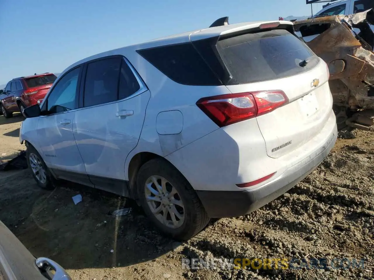 2 Фотография поврежденного автомобиля 2GNAXKEV3L6215701 CHEVROLET EQUINOX 2020