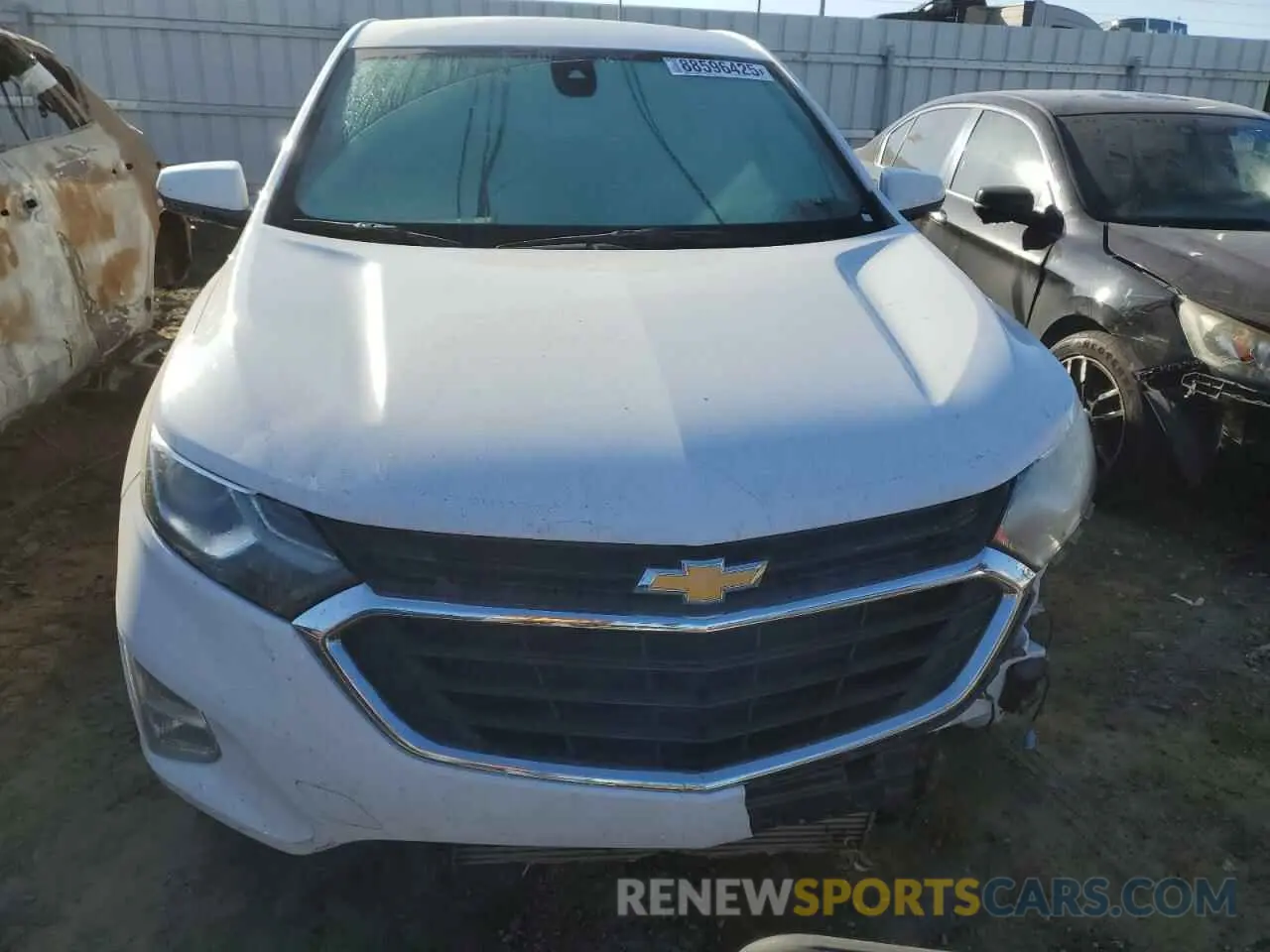 5 Фотография поврежденного автомобиля 2GNAXKEV3L6215701 CHEVROLET EQUINOX 2020