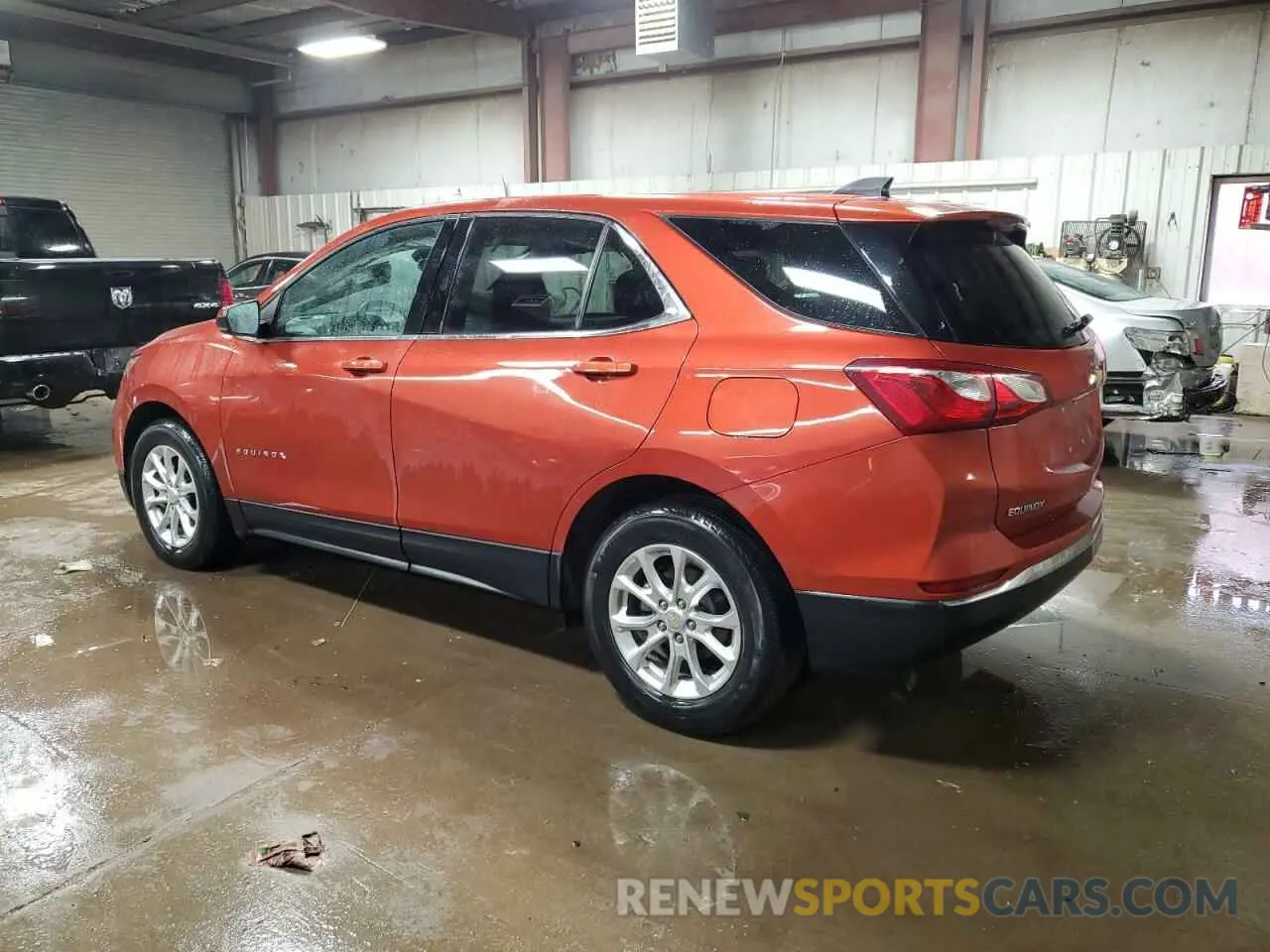 2 Photograph of a damaged car 2GNAXKEV3L6216203 CHEVROLET EQUINOX 2020