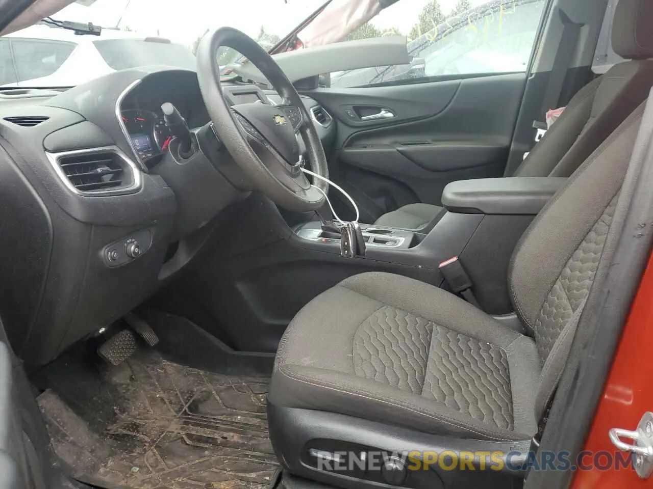 7 Photograph of a damaged car 2GNAXKEV3L6216203 CHEVROLET EQUINOX 2020