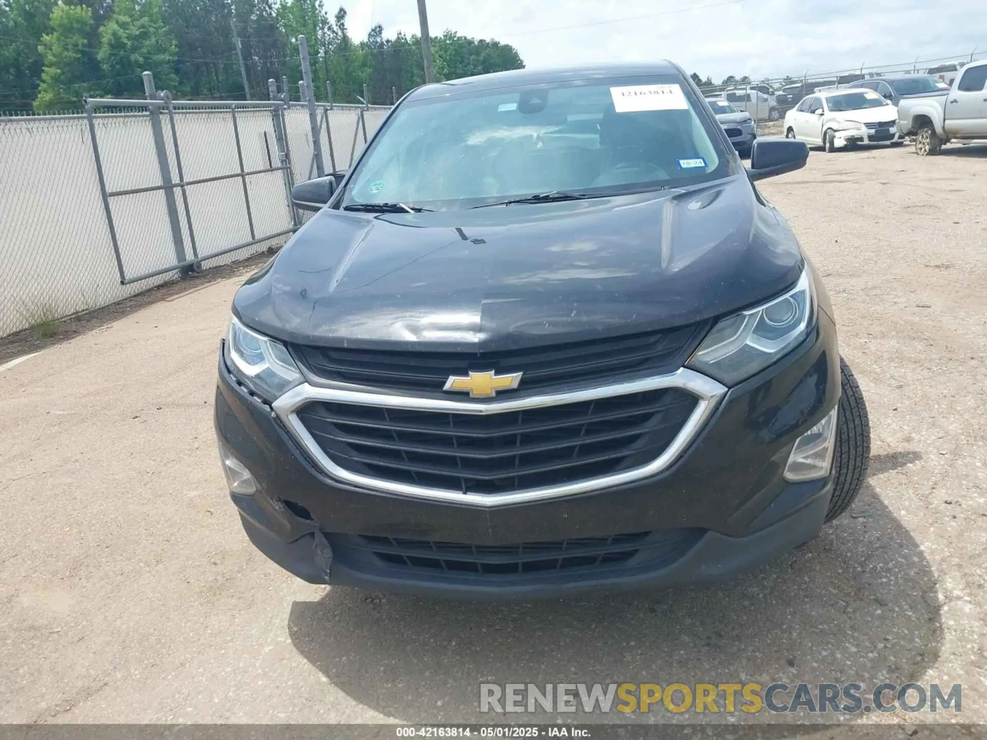 12 Photograph of a damaged car 2GNAXKEV3L6249671 CHEVROLET EQUINOX 2020