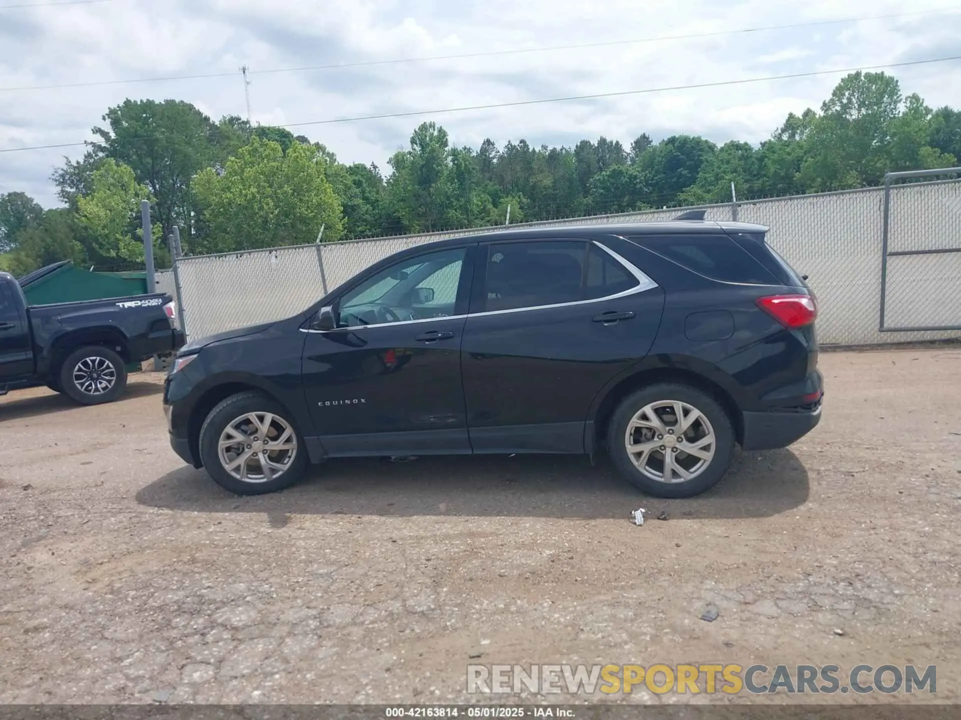14 Photograph of a damaged car 2GNAXKEV3L6249671 CHEVROLET EQUINOX 2020
