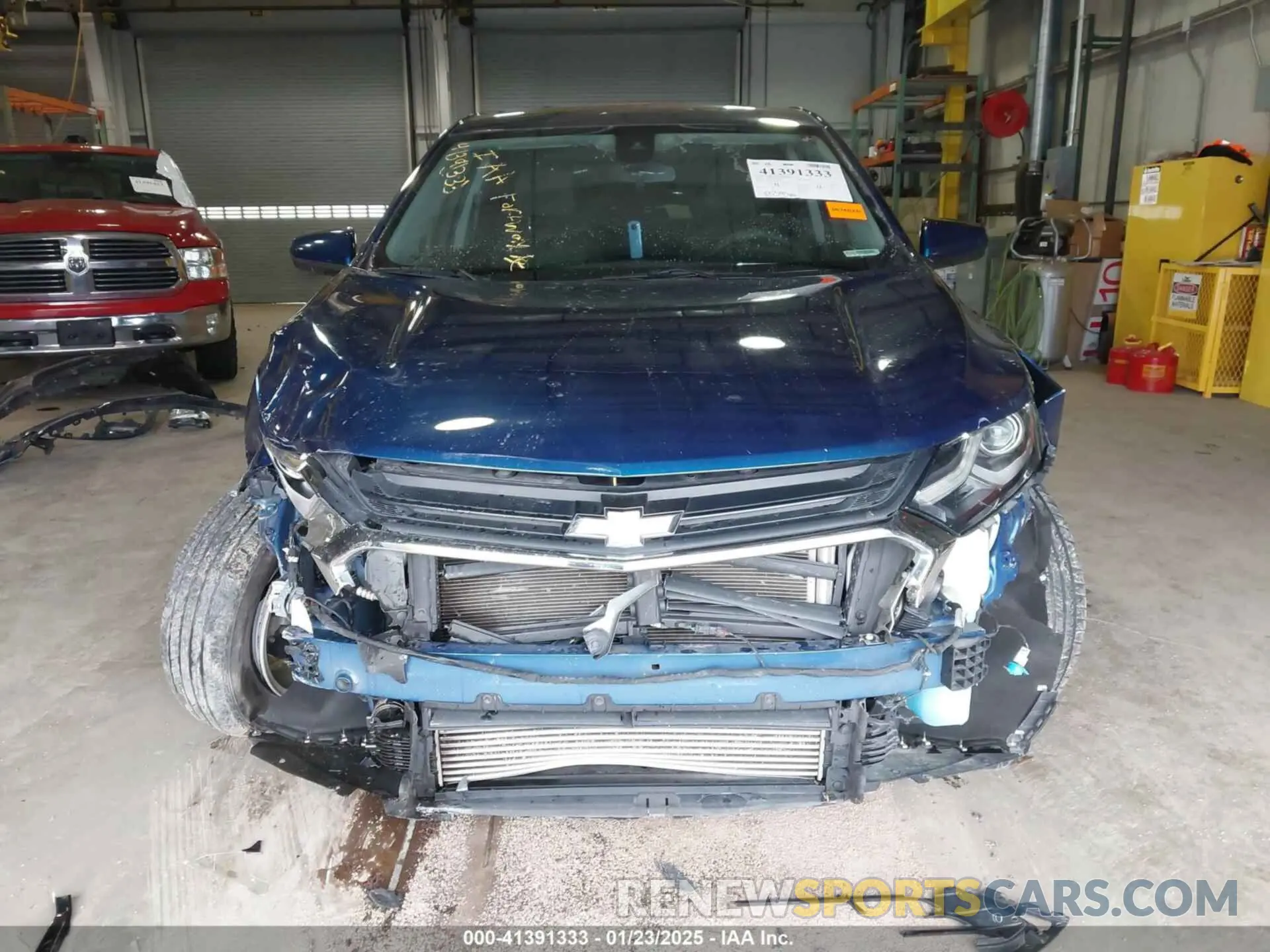 13 Фотография поврежденного автомобиля 2GNAXKEV4L6152561 CHEVROLET EQUINOX 2020