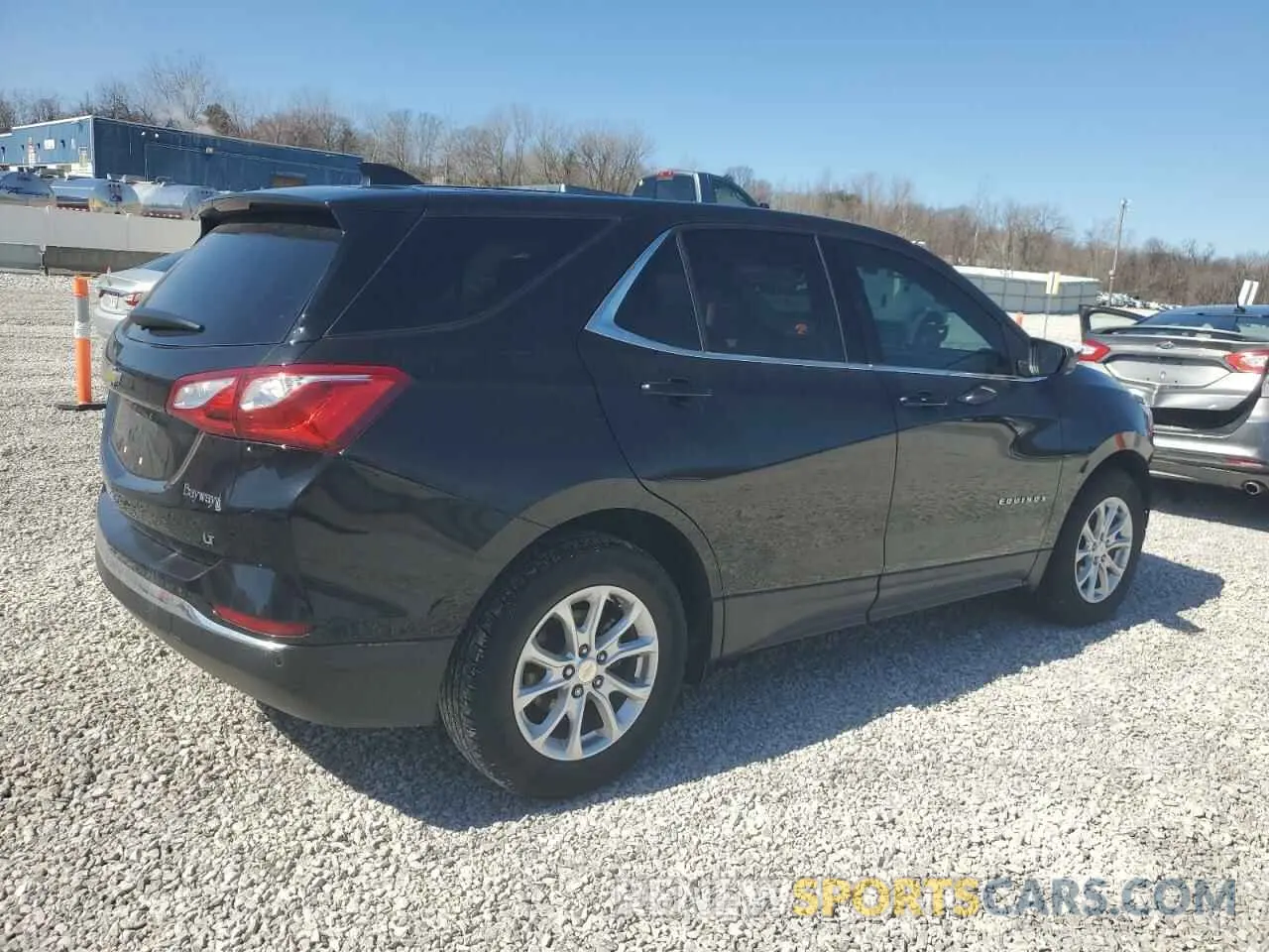 3 Фотография поврежденного автомобиля 2GNAXKEV4L6157968 CHEVROLET EQUINOX 2020