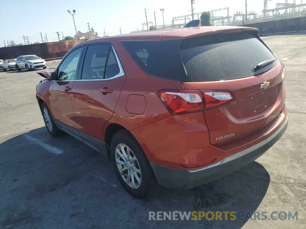 2 Photograph of a damaged car 2GNAXKEV4L6222074 CHEVROLET EQUINOX 2020