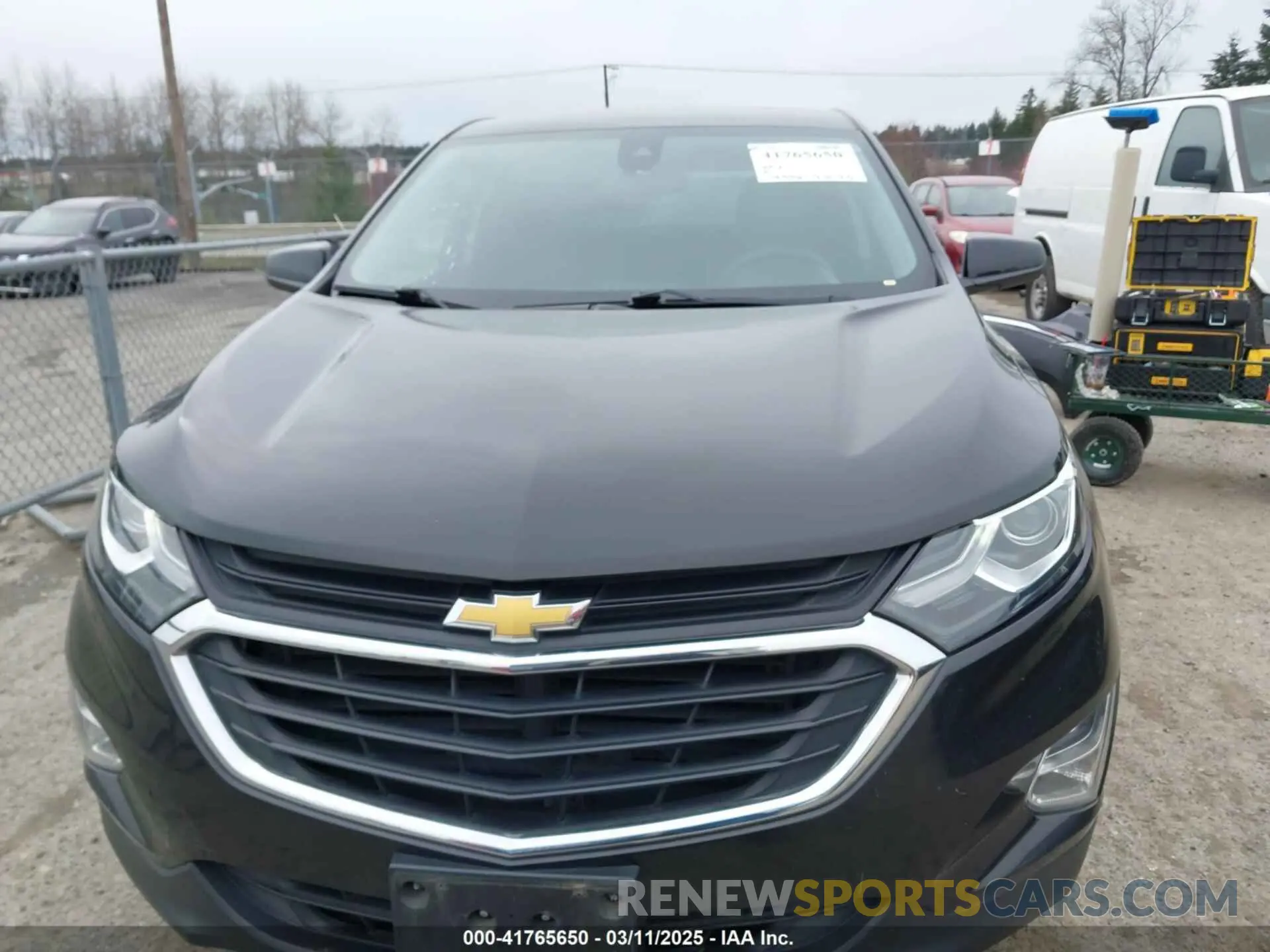 13 Photograph of a damaged car 2GNAXKEV5L6142198 CHEVROLET EQUINOX 2020