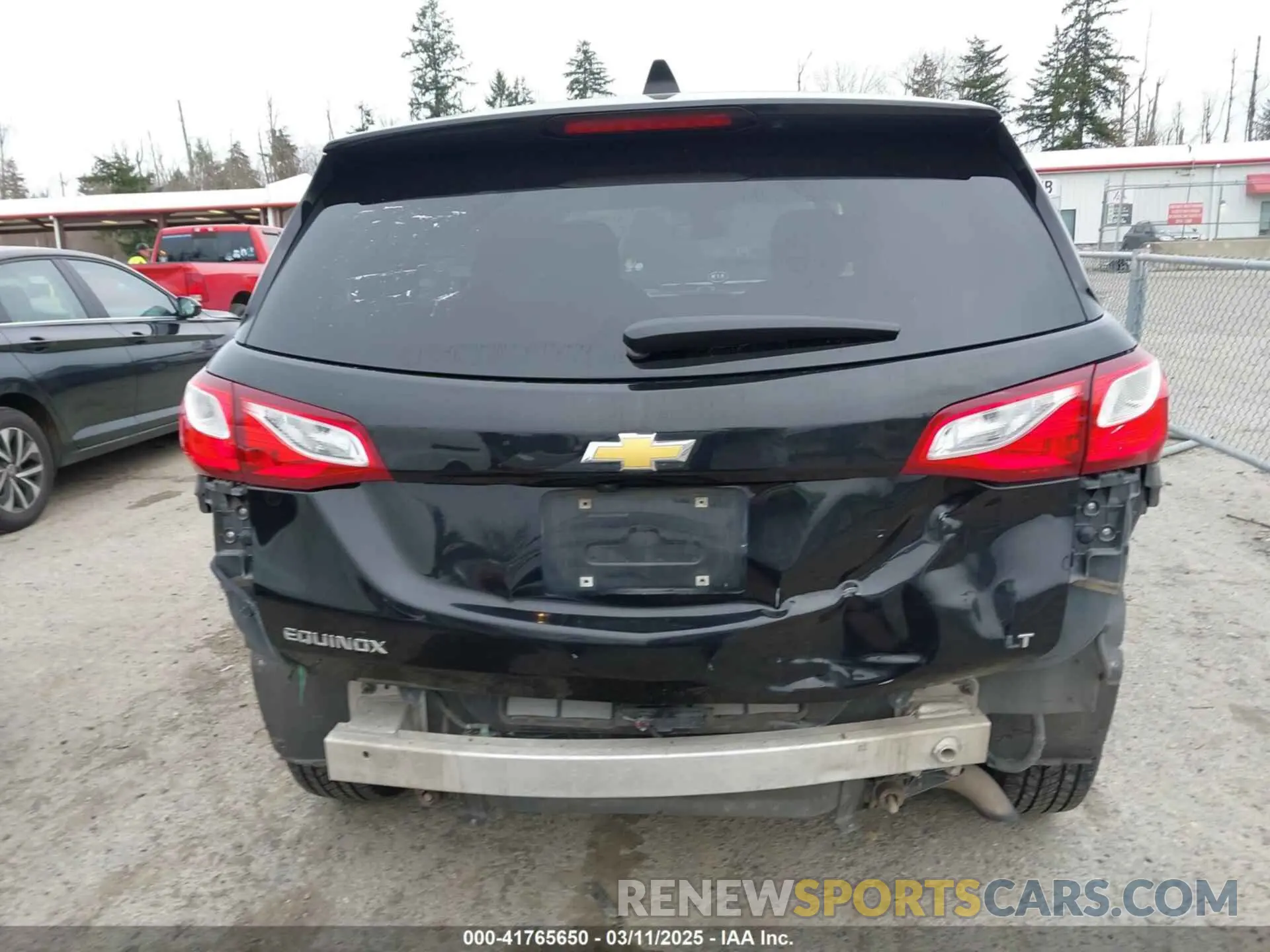 17 Photograph of a damaged car 2GNAXKEV5L6142198 CHEVROLET EQUINOX 2020