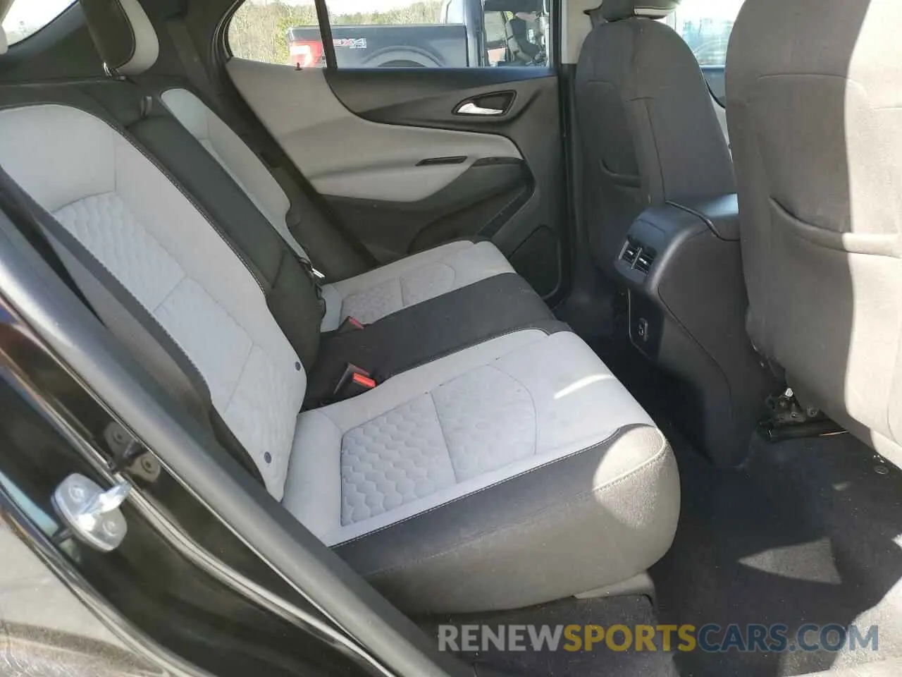 12 Photograph of a damaged car 2GNAXKEV5L6227249 CHEVROLET EQUINOX 2020