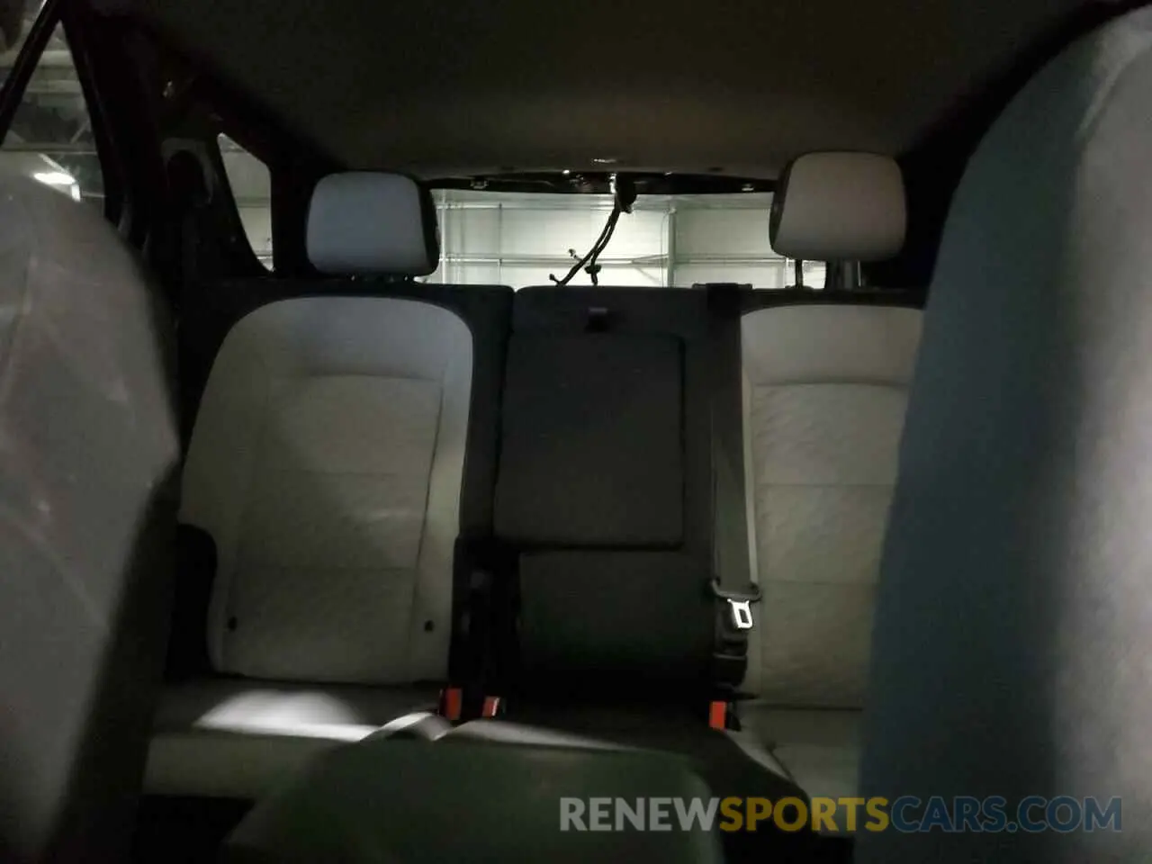 10 Photograph of a damaged car 2GNAXKEV5L6233522 CHEVROLET EQUINOX 2020