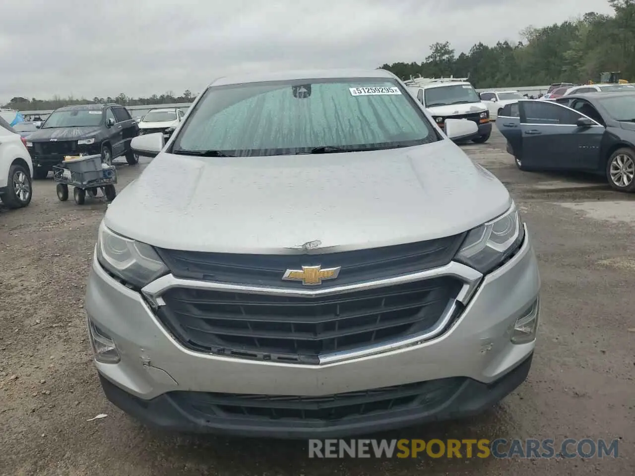 5 Photograph of a damaged car 2GNAXKEV5L6233620 CHEVROLET EQUINOX 2020