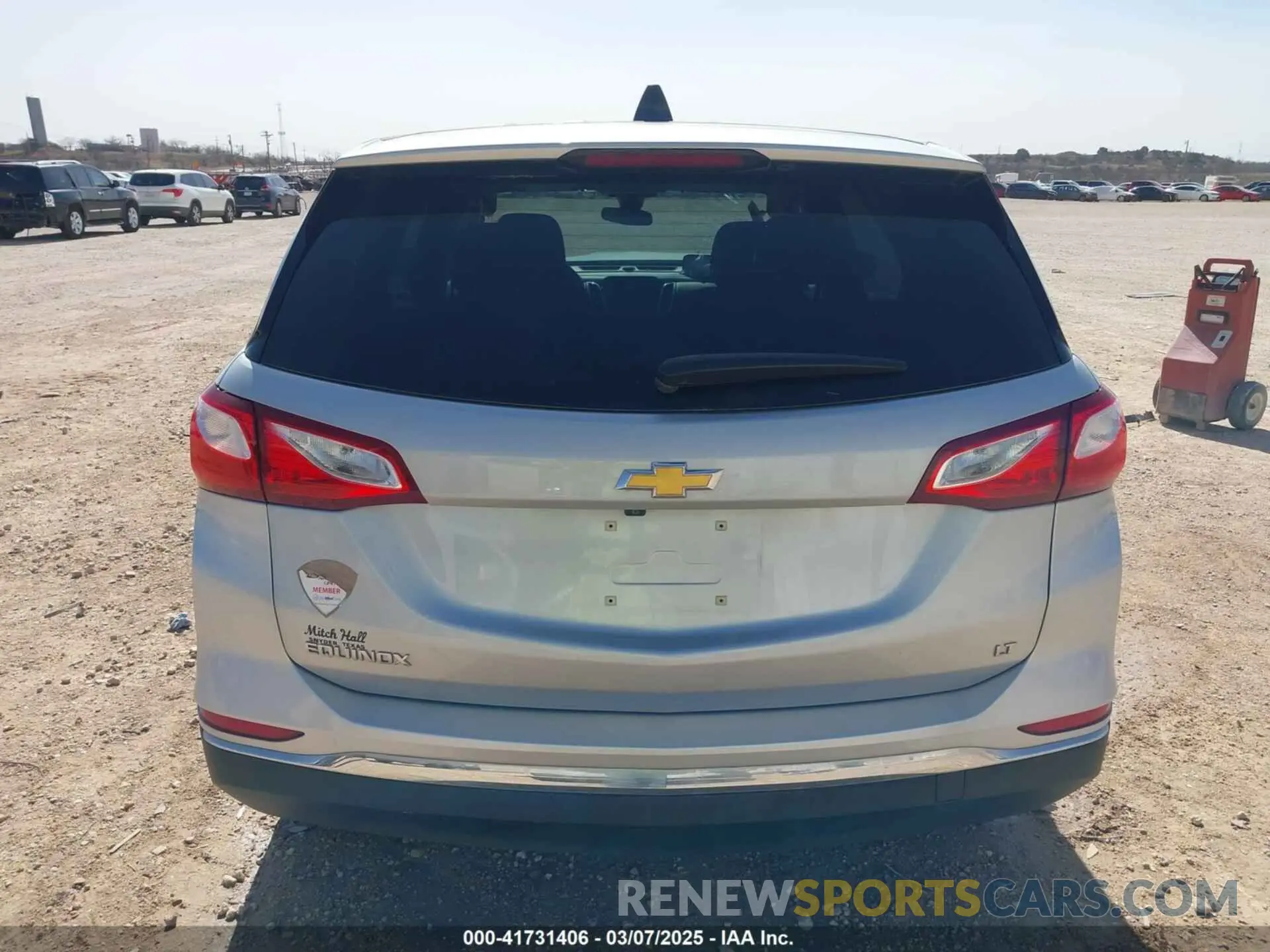 16 Photograph of a damaged car 2GNAXKEV5L6235688 CHEVROLET EQUINOX 2020