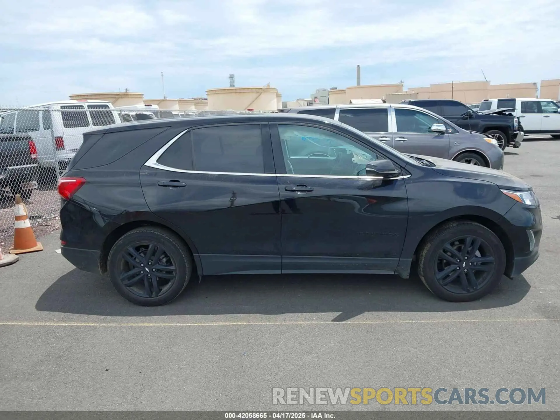 12 Фотография поврежденного автомобиля 2GNAXKEV5L6248537 CHEVROLET EQUINOX 2020
