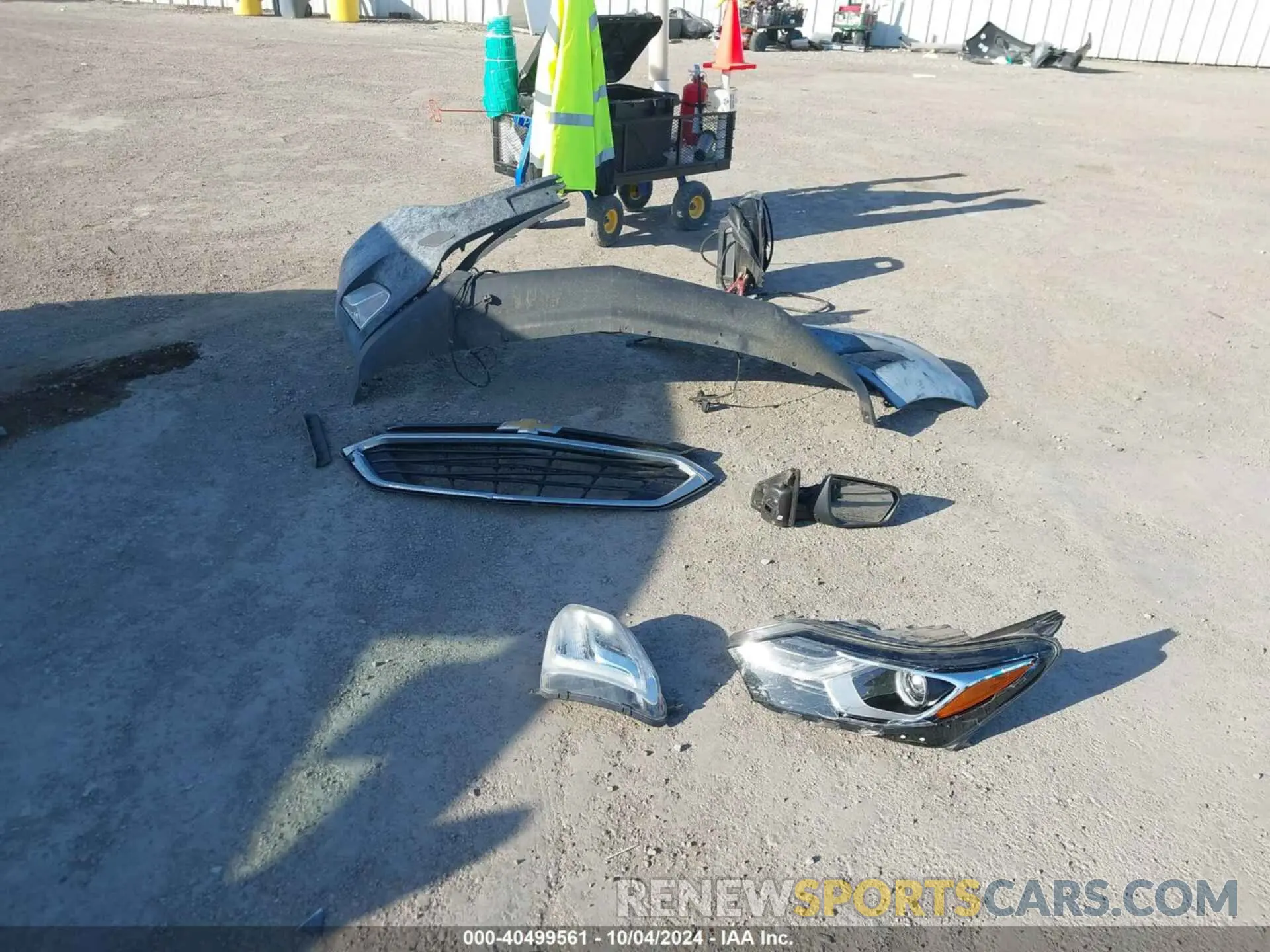 12 Фотография поврежденного автомобиля 2GNAXKEV6L6124440 CHEVROLET EQUINOX 2020