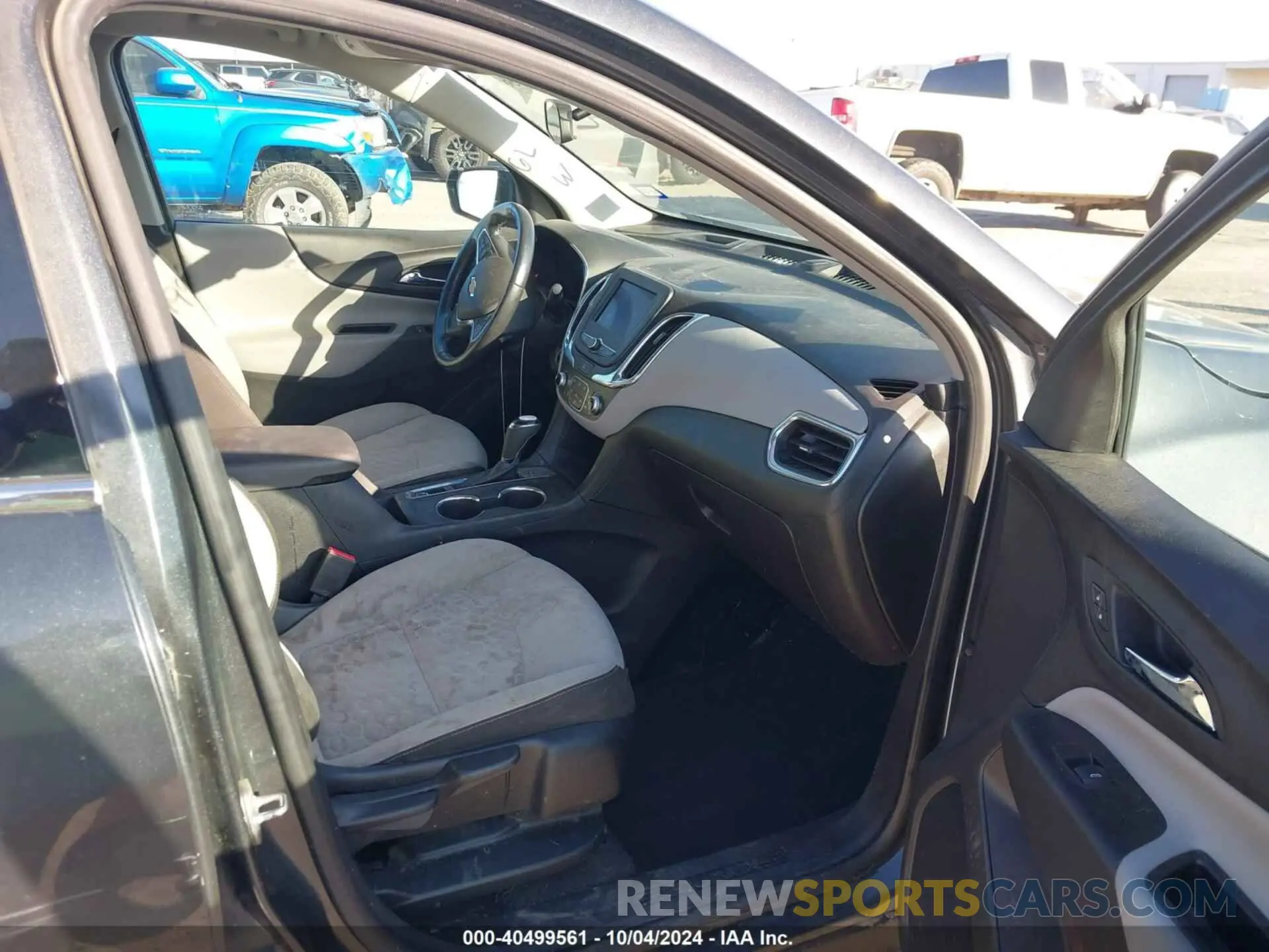 5 Фотография поврежденного автомобиля 2GNAXKEV6L6124440 CHEVROLET EQUINOX 2020
