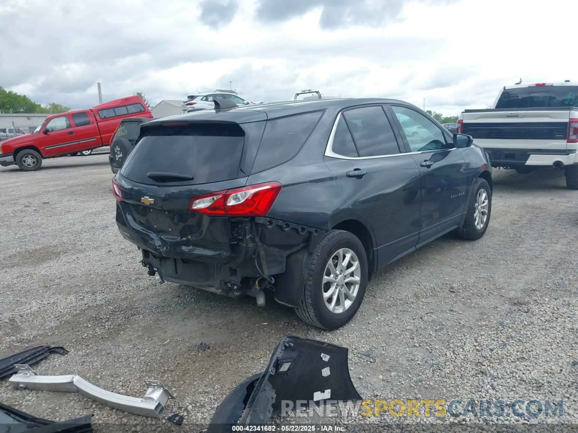 4 Фотография поврежденного автомобиля 2GNAXKEV6L6148740 CHEVROLET EQUINOX 2020