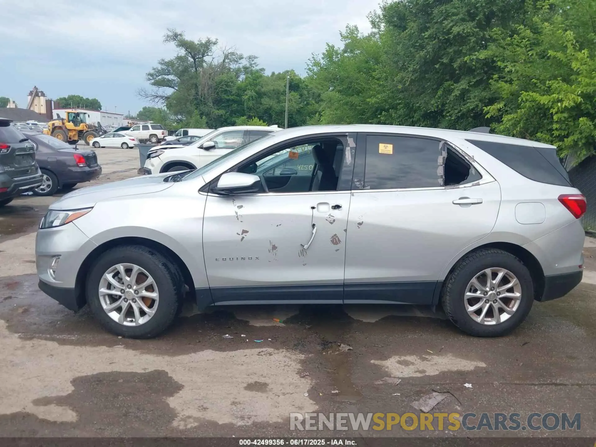 14 Photograph of a damaged car 2GNAXKEV6L6161116 CHEVROLET EQUINOX 2020