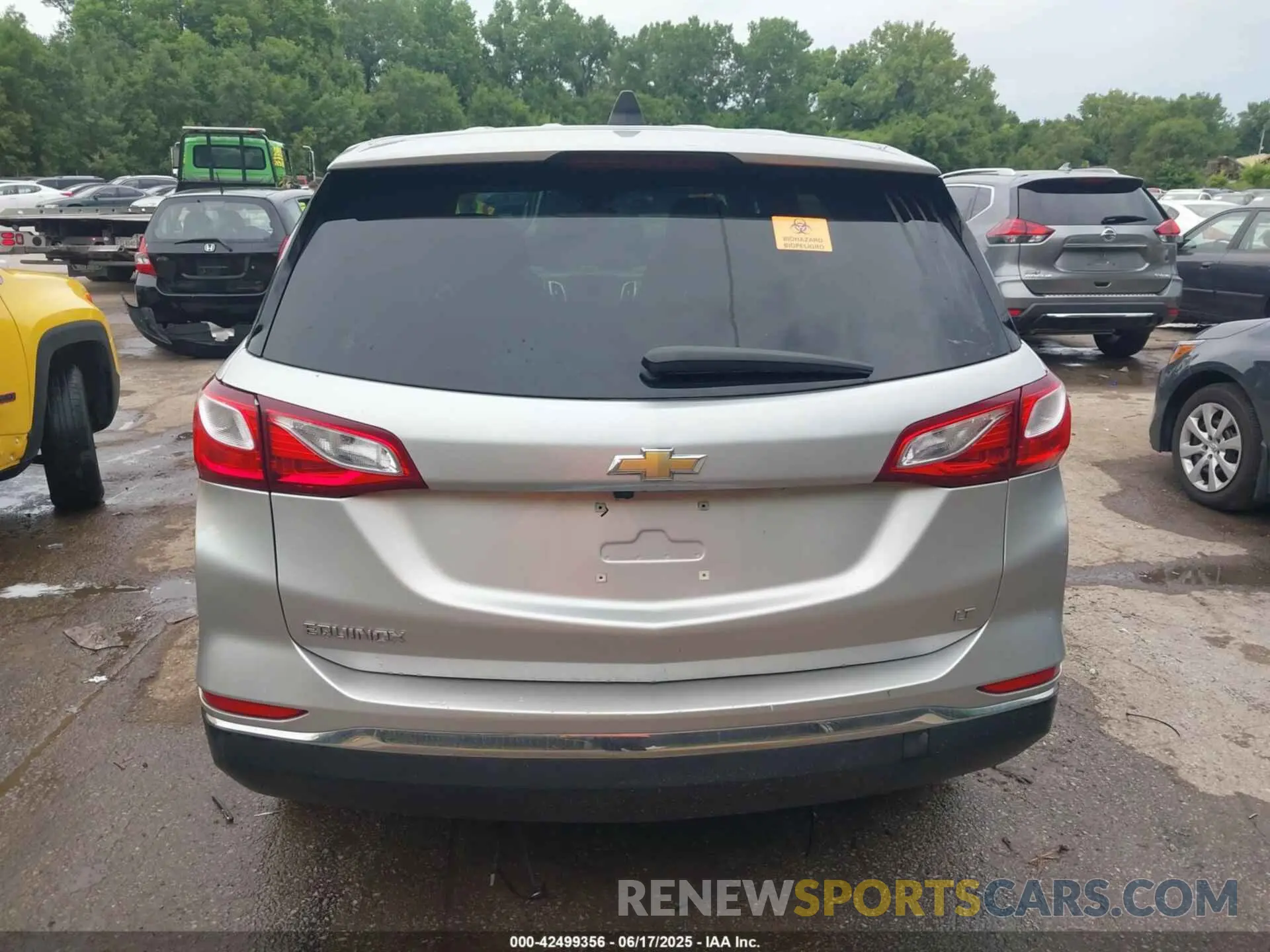 16 Photograph of a damaged car 2GNAXKEV6L6161116 CHEVROLET EQUINOX 2020