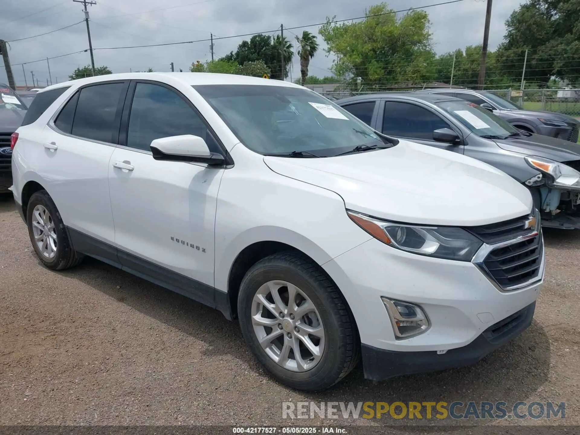 1 Photograph of a damaged car 2GNAXKEV6L6181883 CHEVROLET EQUINOX 2020