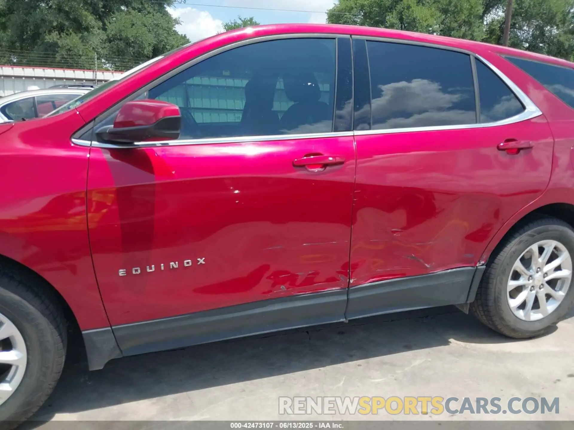 12 Фотография поврежденного автомобиля 2GNAXKEV6L6241421 CHEVROLET EQUINOX 2020