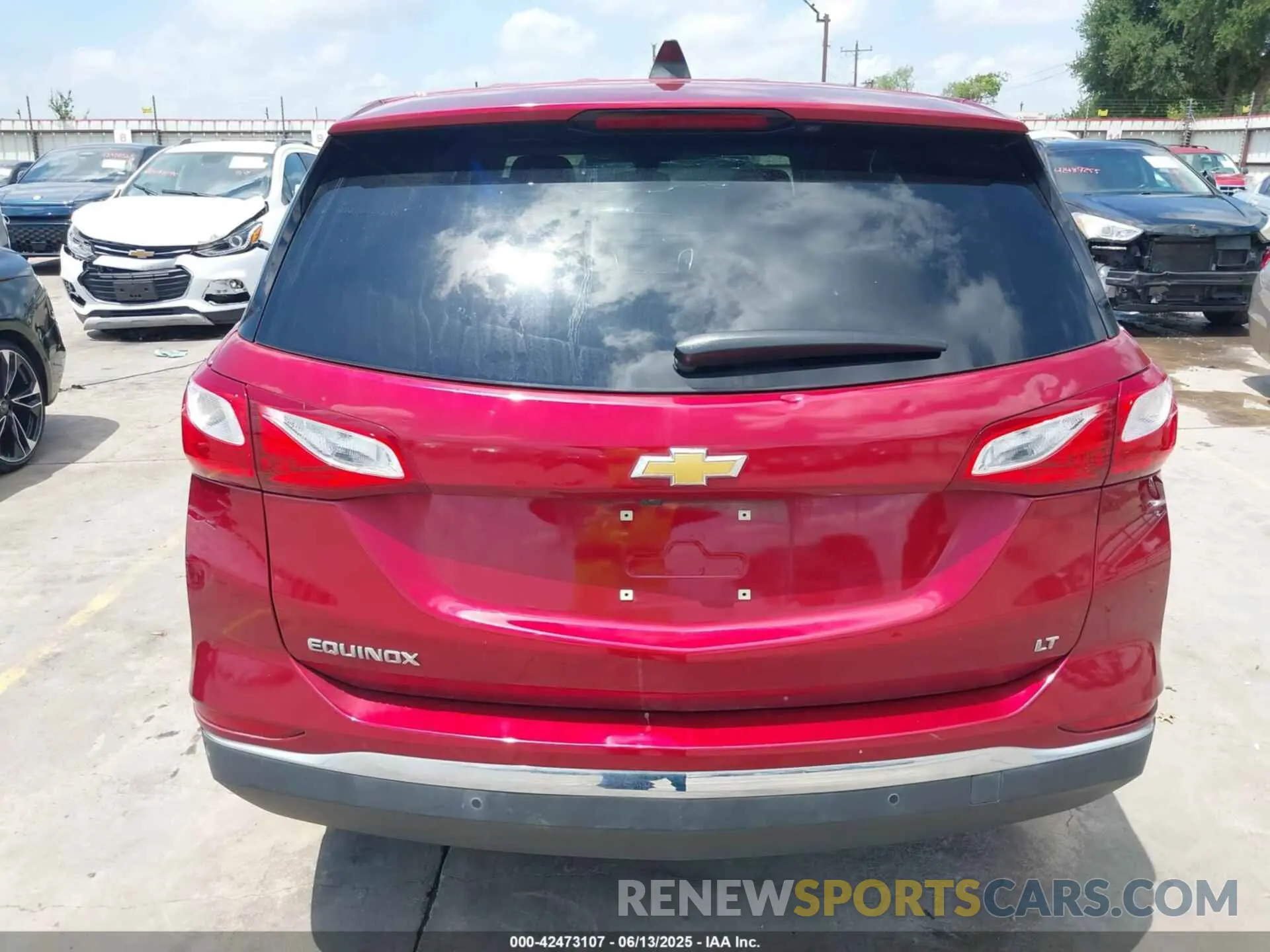 17 Фотография поврежденного автомобиля 2GNAXKEV6L6241421 CHEVROLET EQUINOX 2020