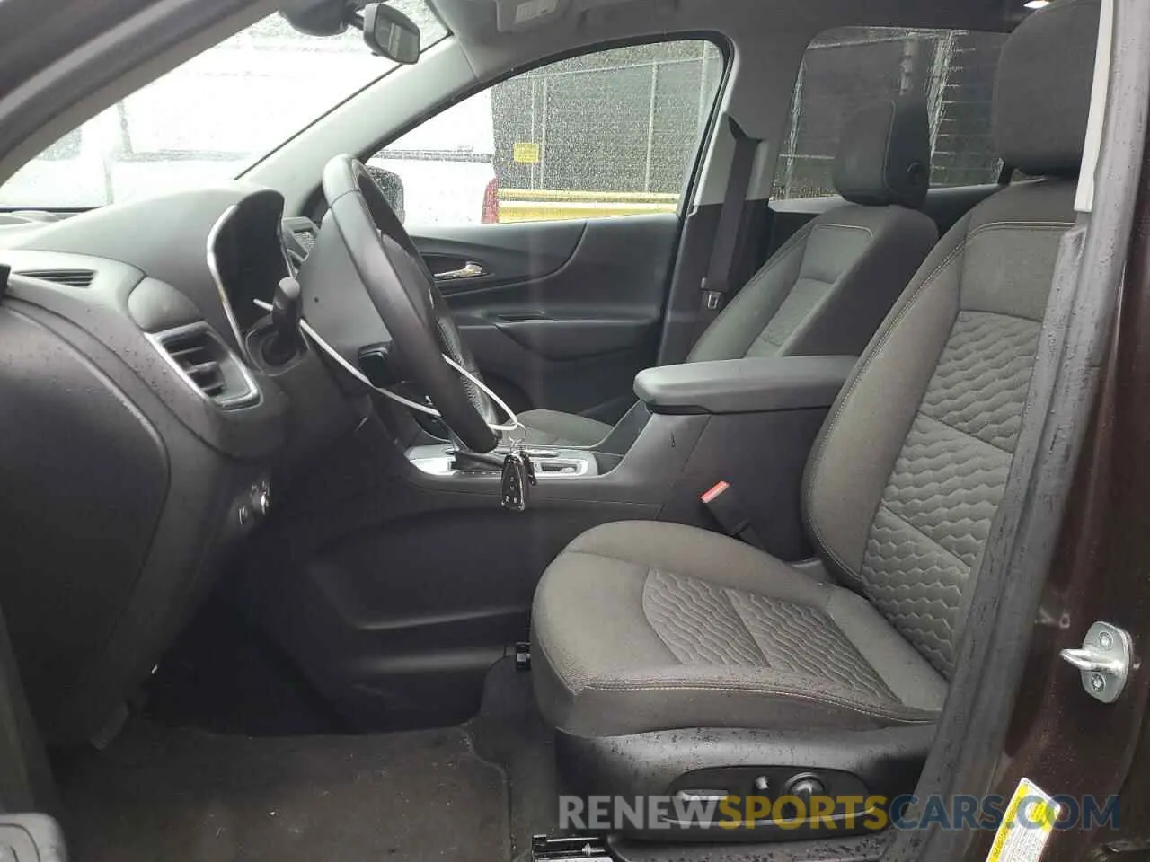 7 Photograph of a damaged car 2GNAXKEV7L6142509 CHEVROLET EQUINOX 2020