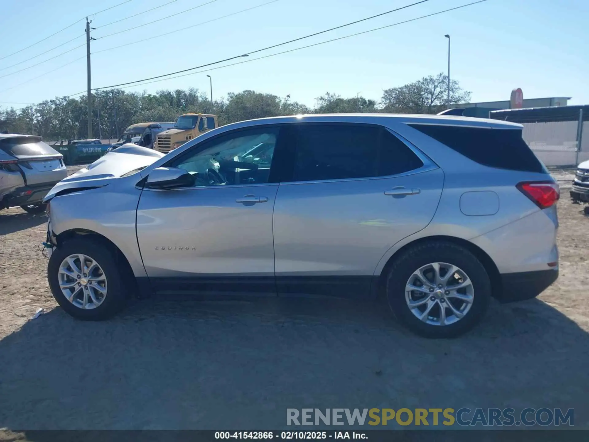 15 Photograph of a damaged car 2GNAXKEV7L6145717 CHEVROLET EQUINOX 2020