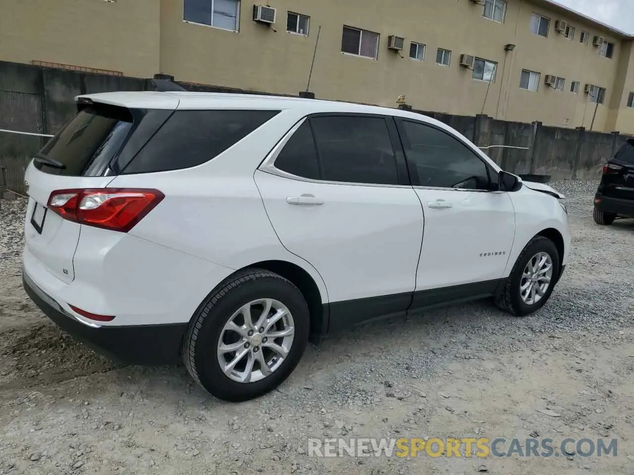3 Photograph of a damaged car 2GNAXKEV7L6183805 CHEVROLET EQUINOX 2020