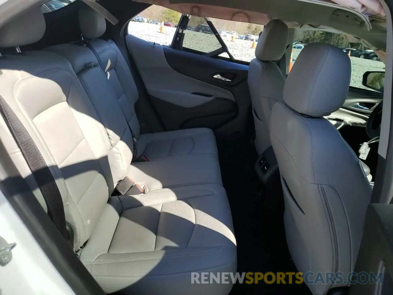 11 Фотография поврежденного автомобиля 2GNAXKEV7L6200747 CHEVROLET EQUINOX 2020
