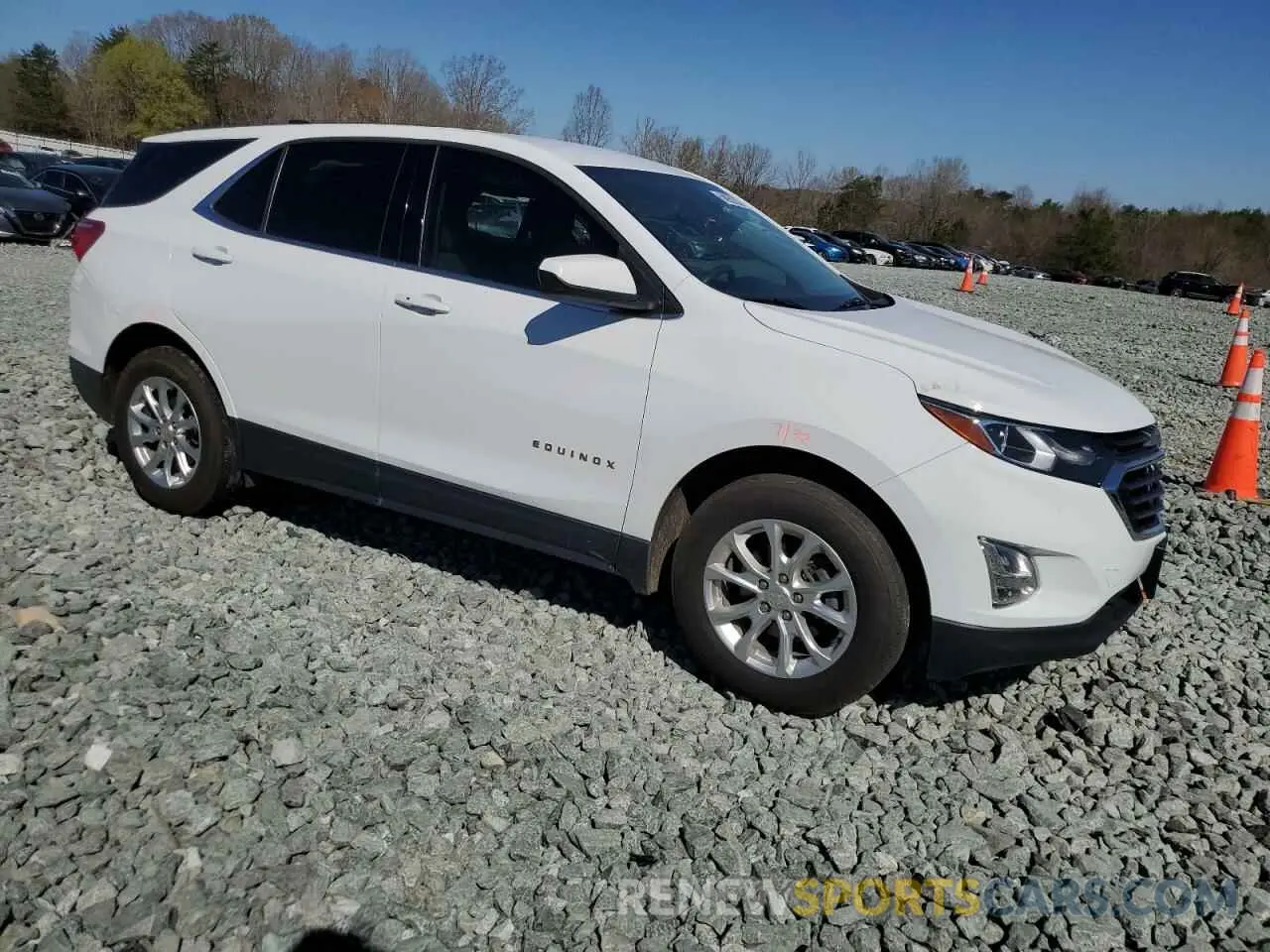 4 Фотография поврежденного автомобиля 2GNAXKEV7L6200747 CHEVROLET EQUINOX 2020