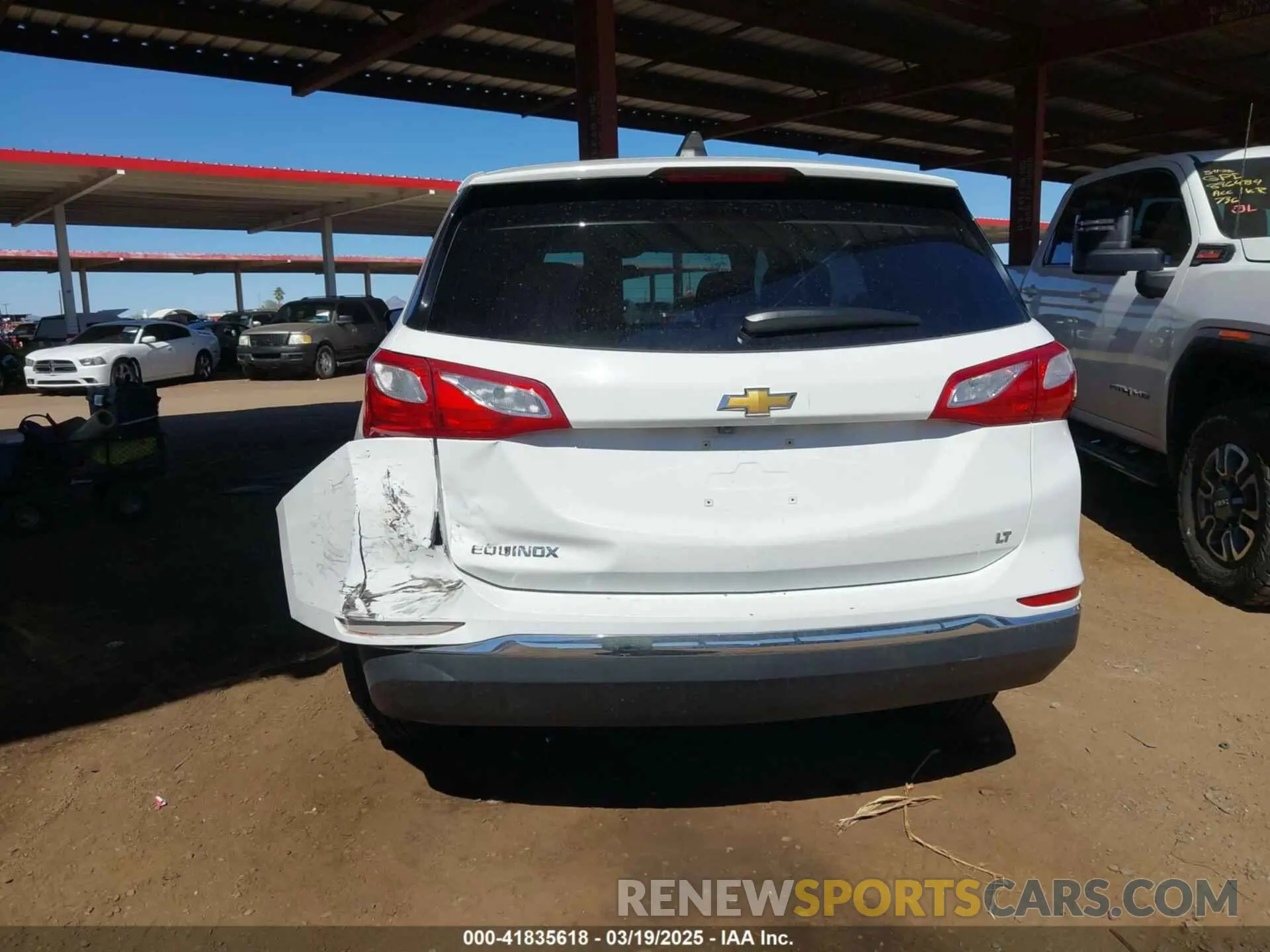 6 Photograph of a damaged car 2GNAXKEV7L6220979 CHEVROLET EQUINOX 2020