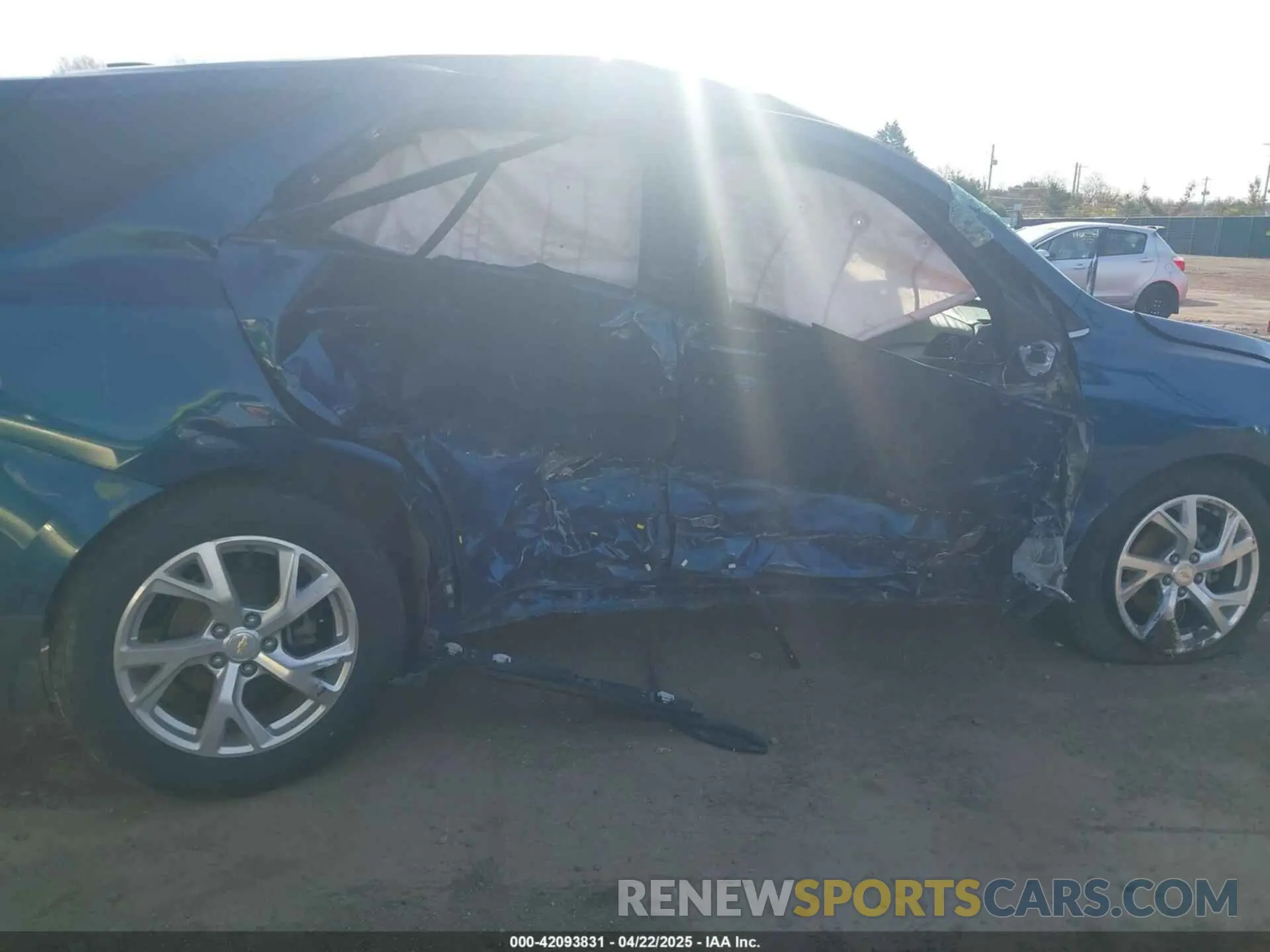 13 Photograph of a damaged car 2GNAXKEV7L6241329 CHEVROLET EQUINOX 2020