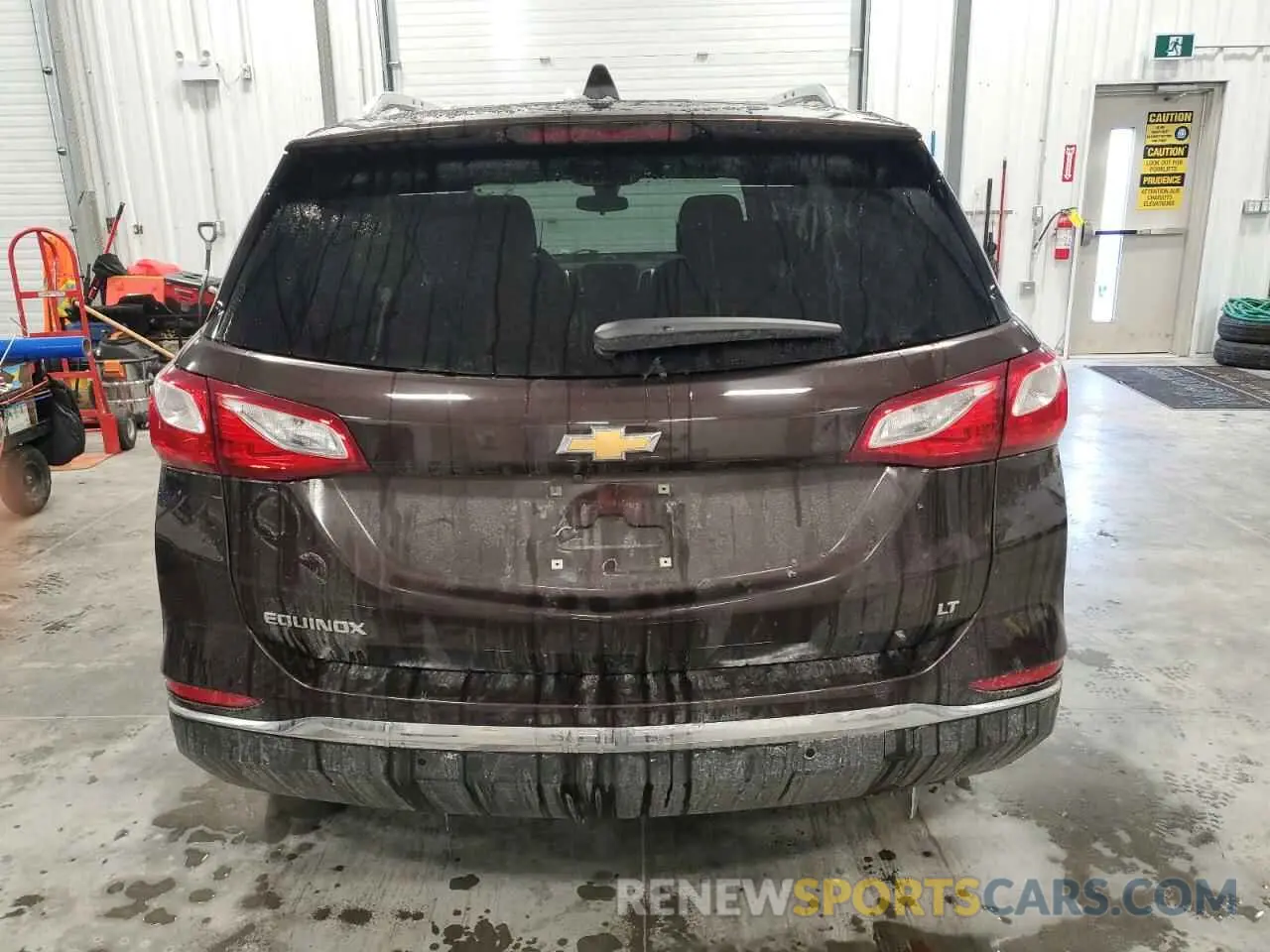 6 Фотография поврежденного автомобиля 2GNAXKEV8L6147850 CHEVROLET EQUINOX 2020