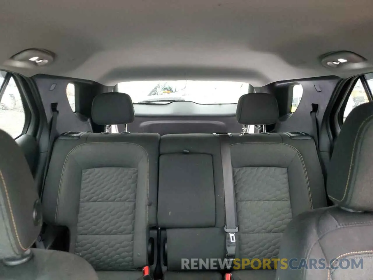 10 Photograph of a damaged car 2GNAXKEV8L6149016 CHEVROLET EQUINOX 2020