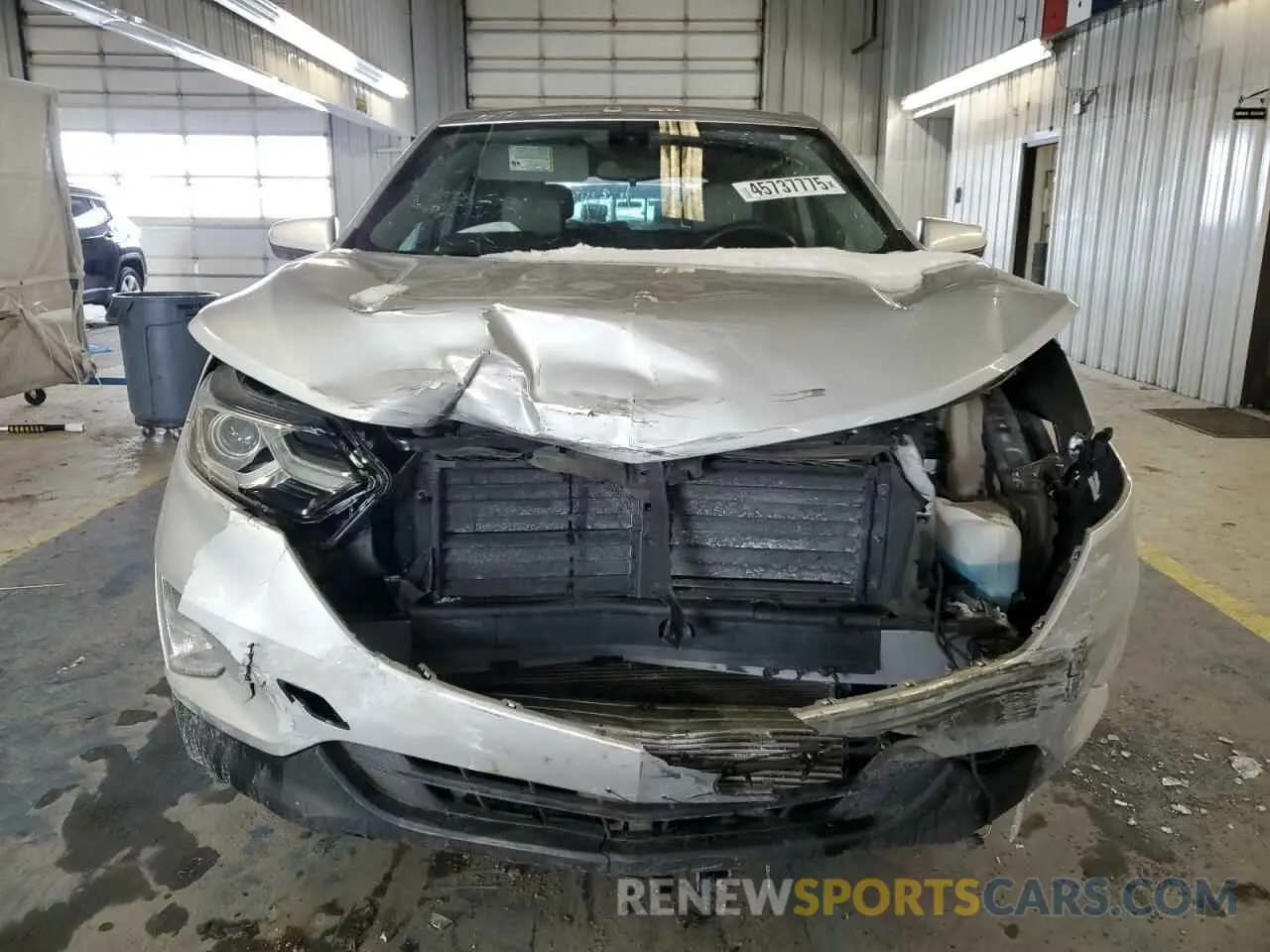 5 Фотография поврежденного автомобиля 2GNAXKEV8L6160520 CHEVROLET EQUINOX 2020