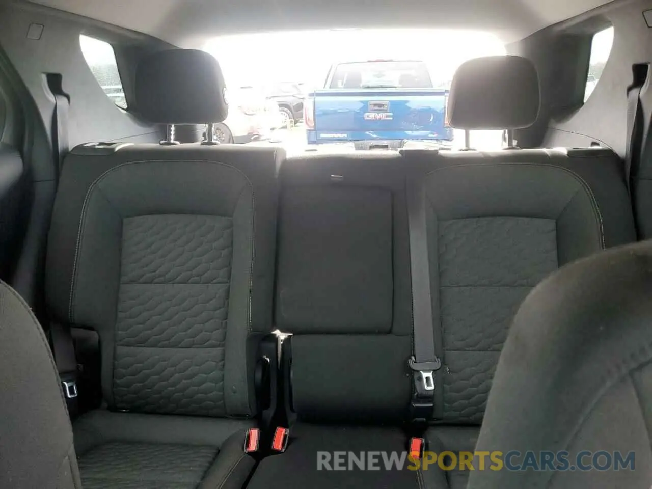 10 Фотография поврежденного автомобиля 2GNAXKEV8L6160663 CHEVROLET EQUINOX 2020
