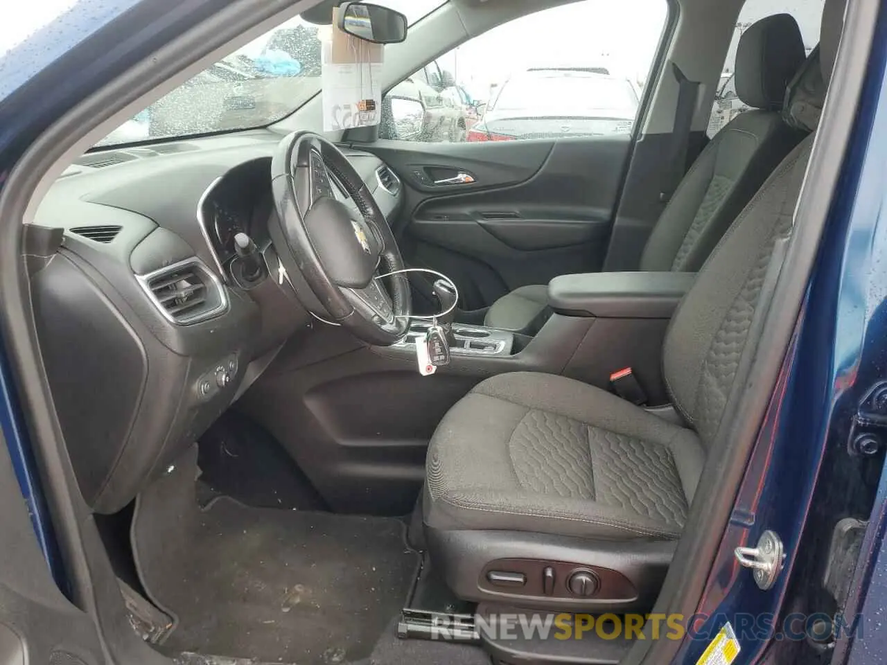 7 Фотография поврежденного автомобиля 2GNAXKEV8L6160663 CHEVROLET EQUINOX 2020