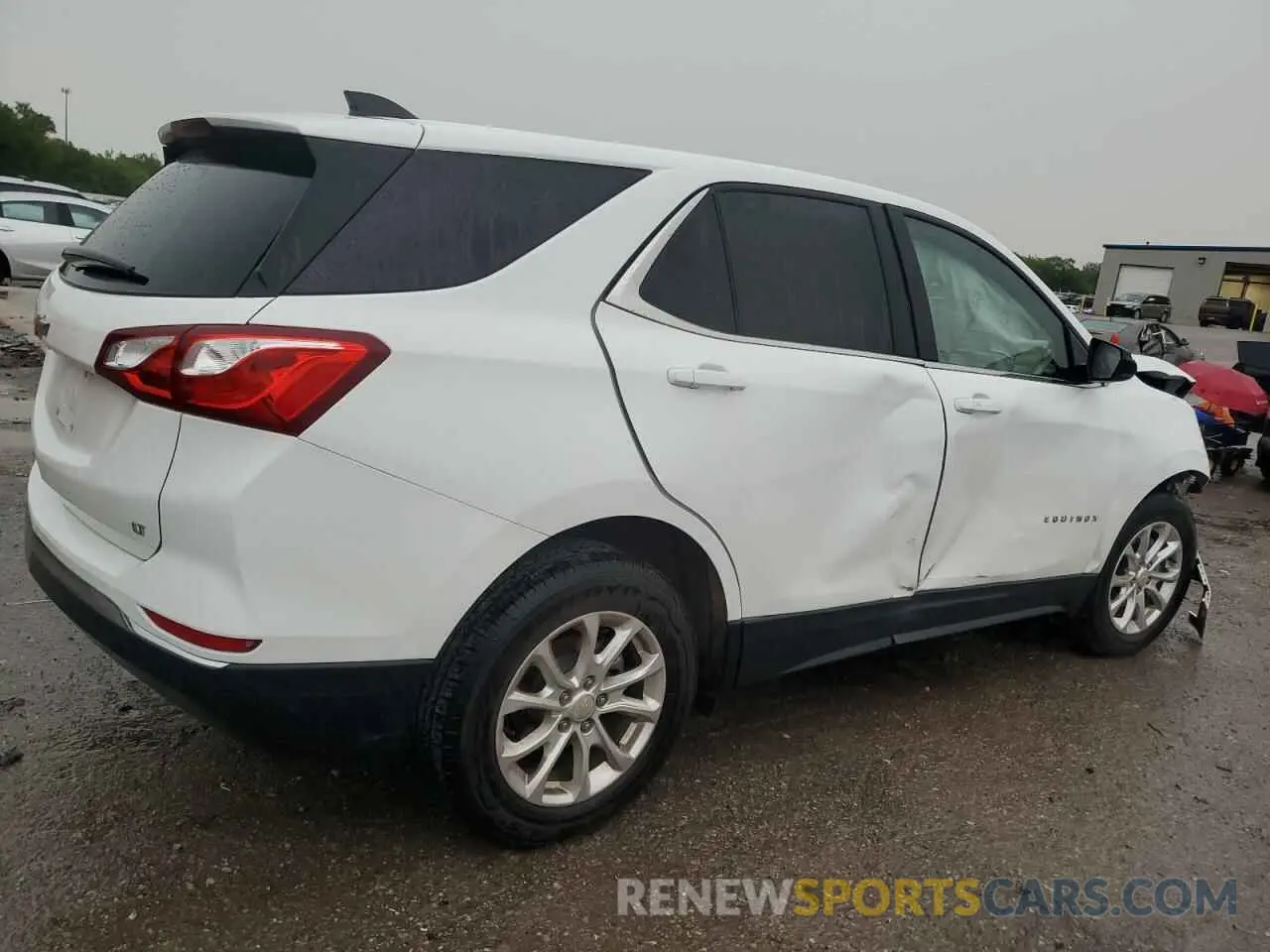 3 Photograph of a damaged car 2GNAXKEV8L6199432 CHEVROLET EQUINOX 2020