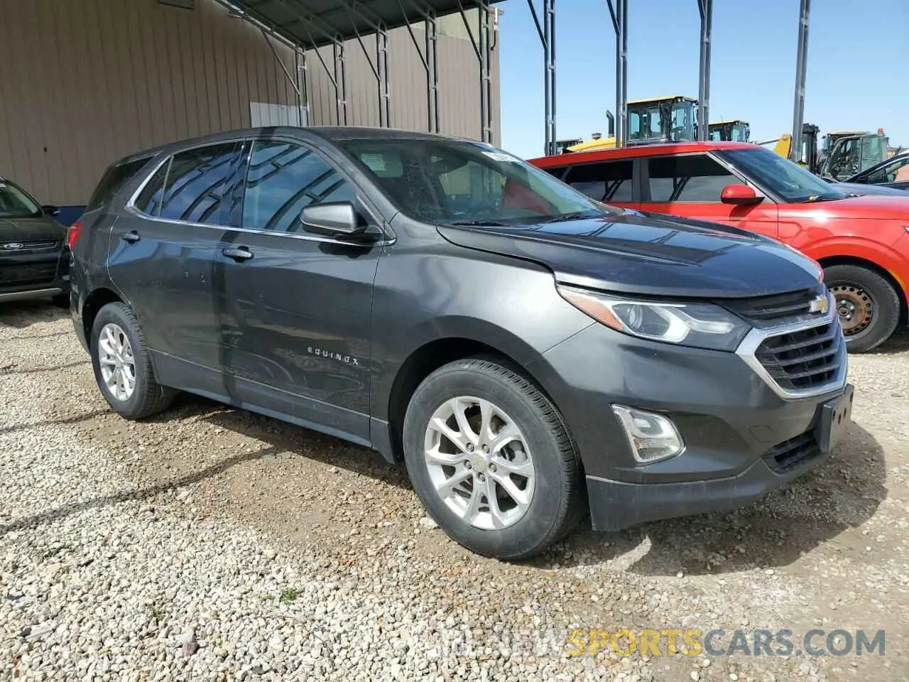 4 Фотография поврежденного автомобиля 2GNAXKEV8L6216391 CHEVROLET EQUINOX 2020