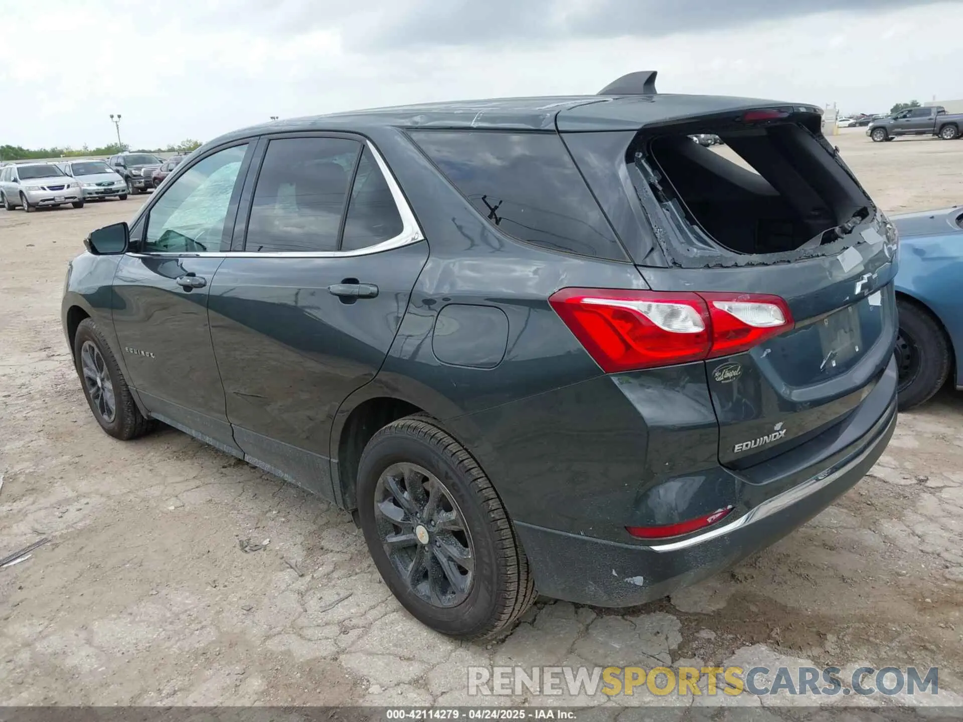 3 Photograph of a damaged car 2GNAXKEV9L6105008 CHEVROLET EQUINOX 2020