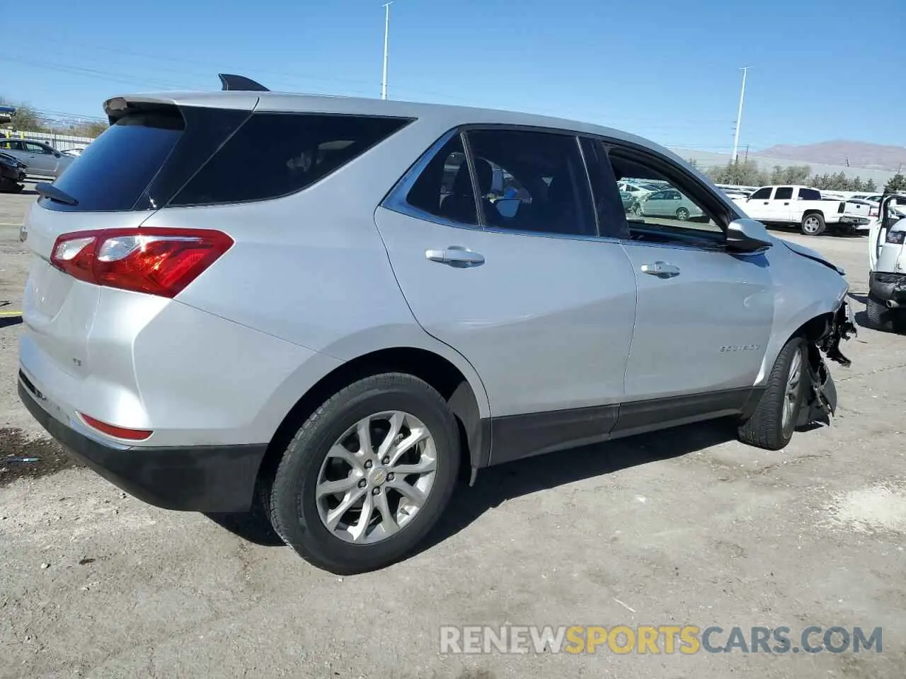 3 Photograph of a damaged car 2GNAXKEV9L6114646 CHEVROLET EQUINOX 2020