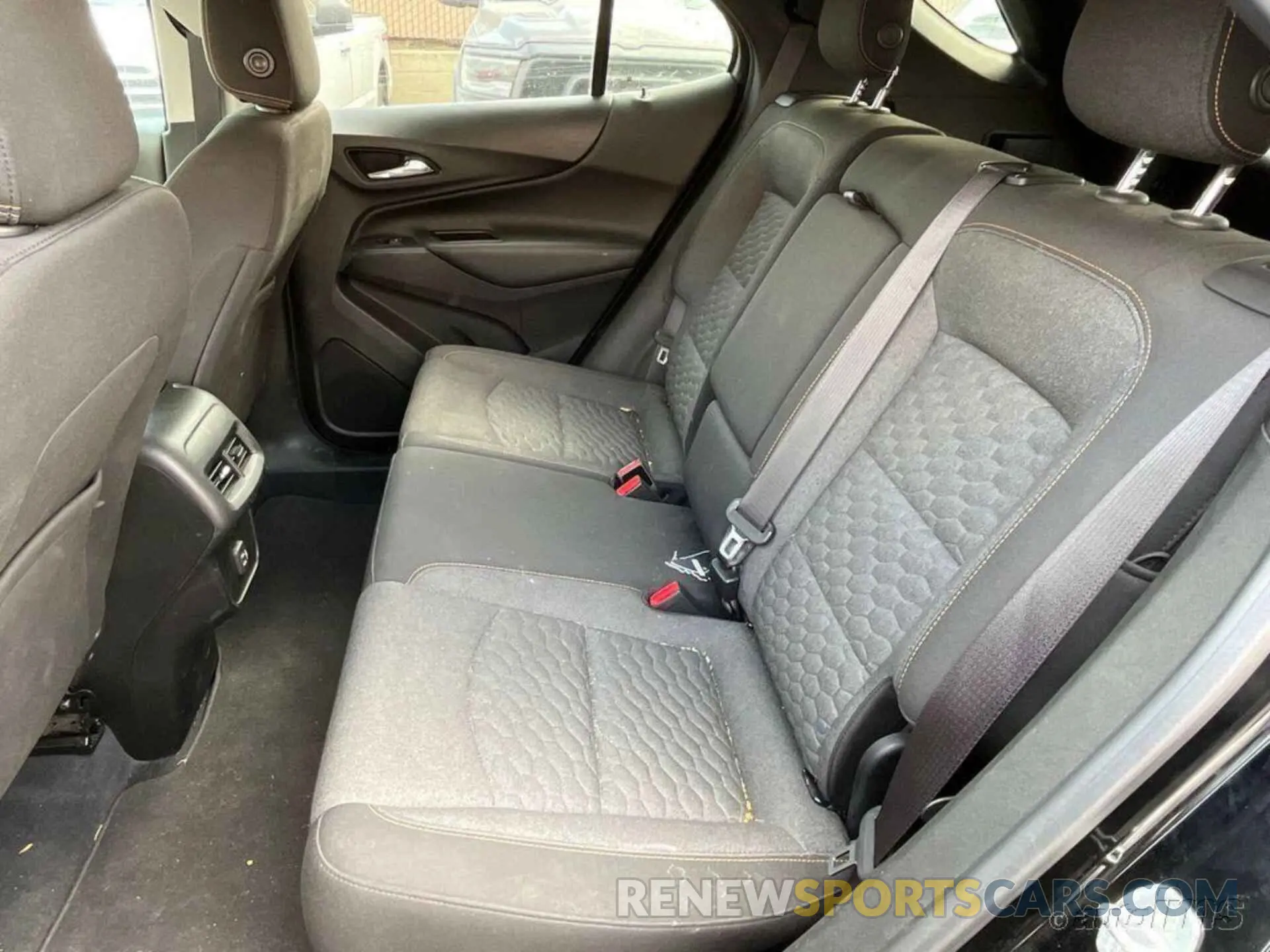 13 Photograph of a damaged car 2GNAXKEV9L6172708 CHEVROLET EQUINOX 2020