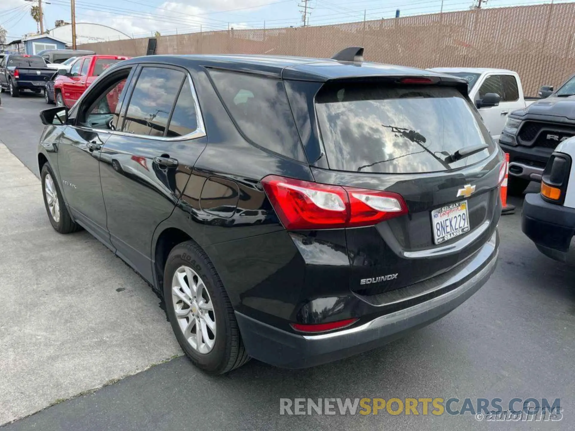 7 Photograph of a damaged car 2GNAXKEV9L6172708 CHEVROLET EQUINOX 2020