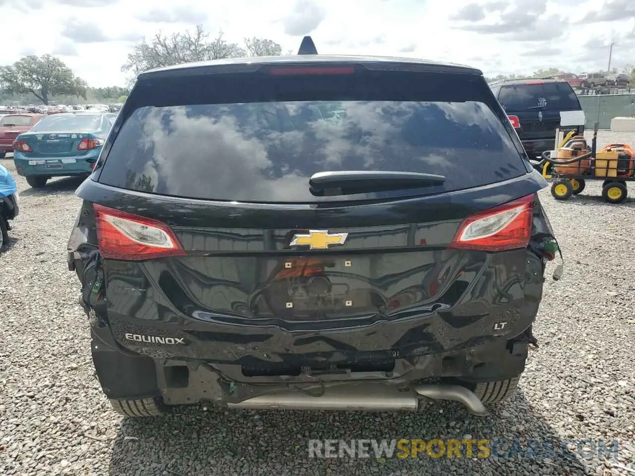 6 Фотография поврежденного автомобиля 2GNAXKEVXL6134680 CHEVROLET EQUINOX 2020