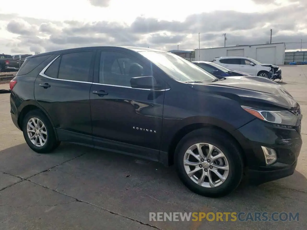 4 Фотография поврежденного автомобиля 2GNAXKEVXL6203710 CHEVROLET EQUINOX 2020