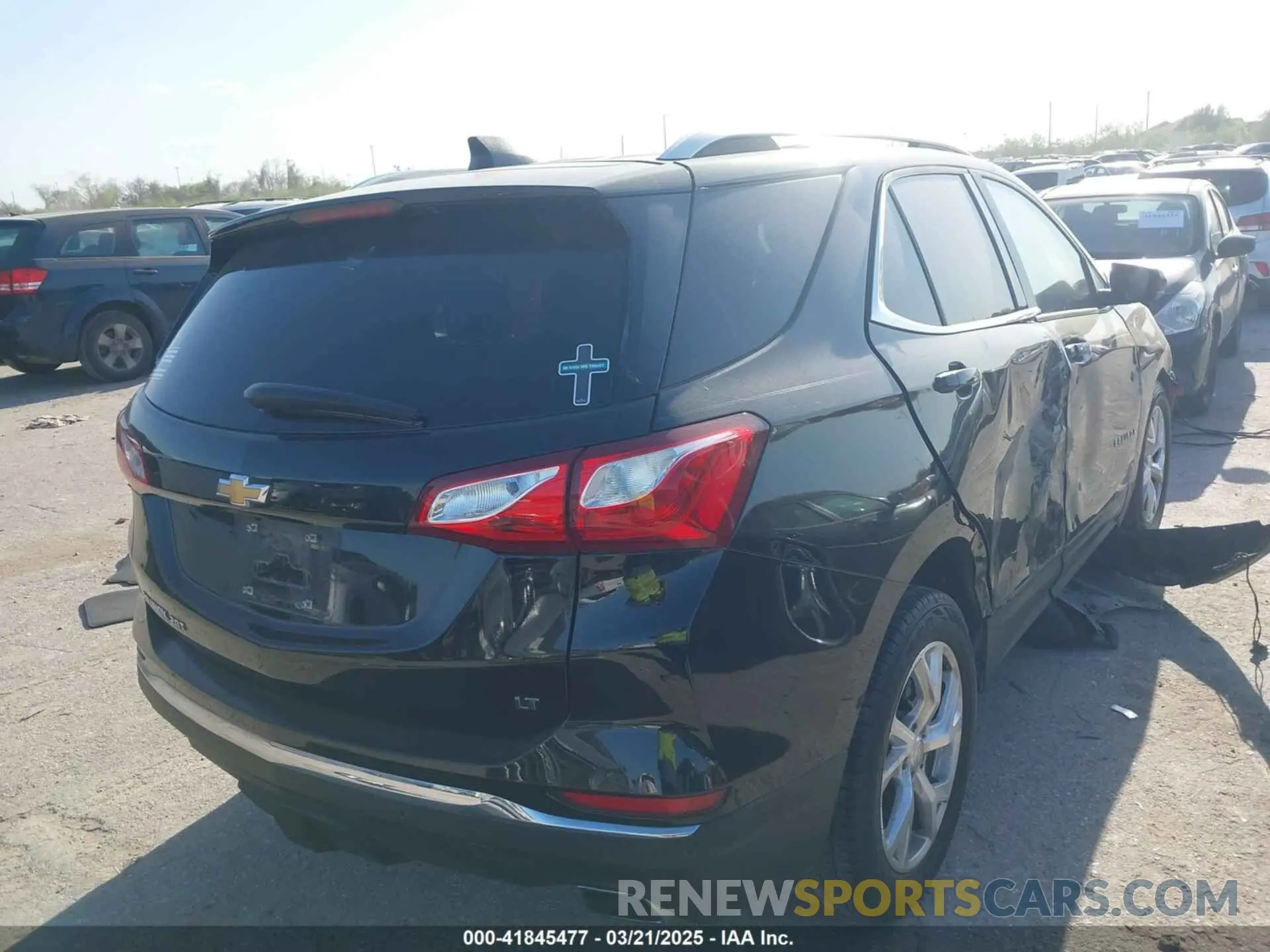 4 Photograph of a damaged car 2GNAXLEX0L6132797 CHEVROLET EQUINOX 2020