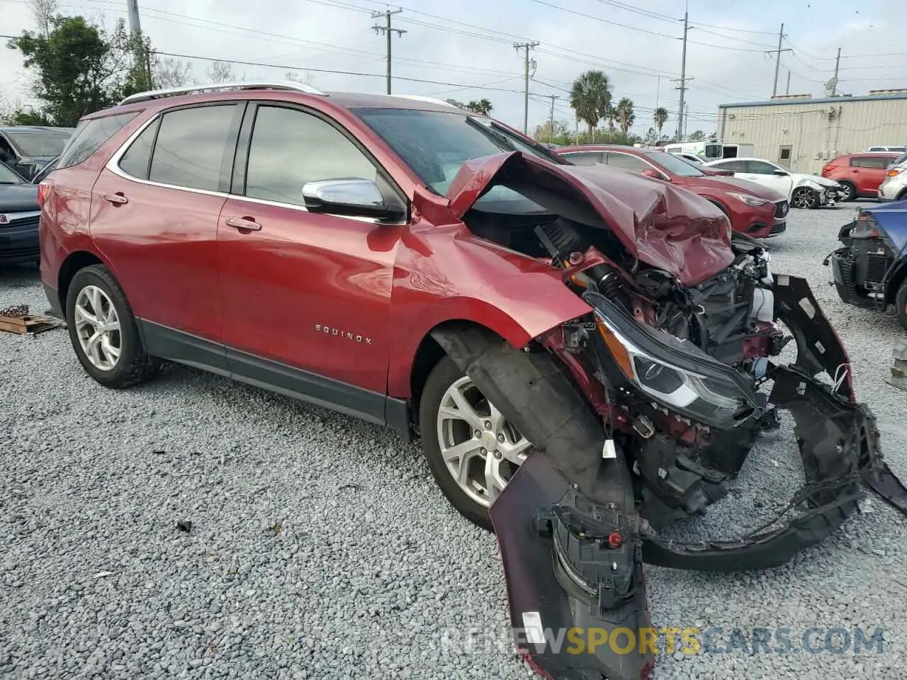 4 Фотография поврежденного автомобиля 2GNAXNEV3L6273213 CHEVROLET EQUINOX 2020