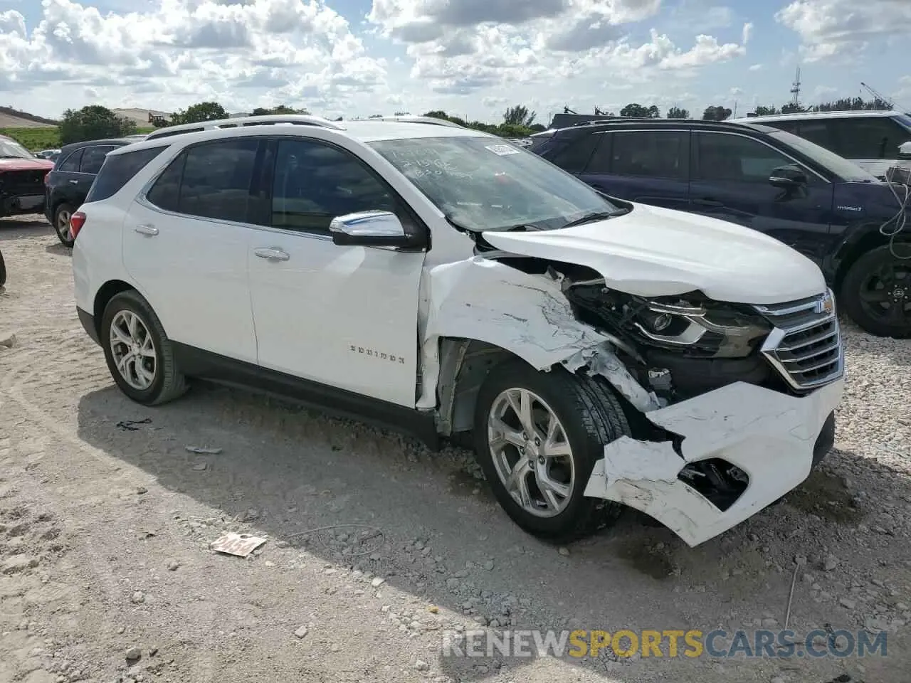 4 Photograph of a damaged car 2GNAXNEV5L6171041 CHEVROLET EQUINOX 2020