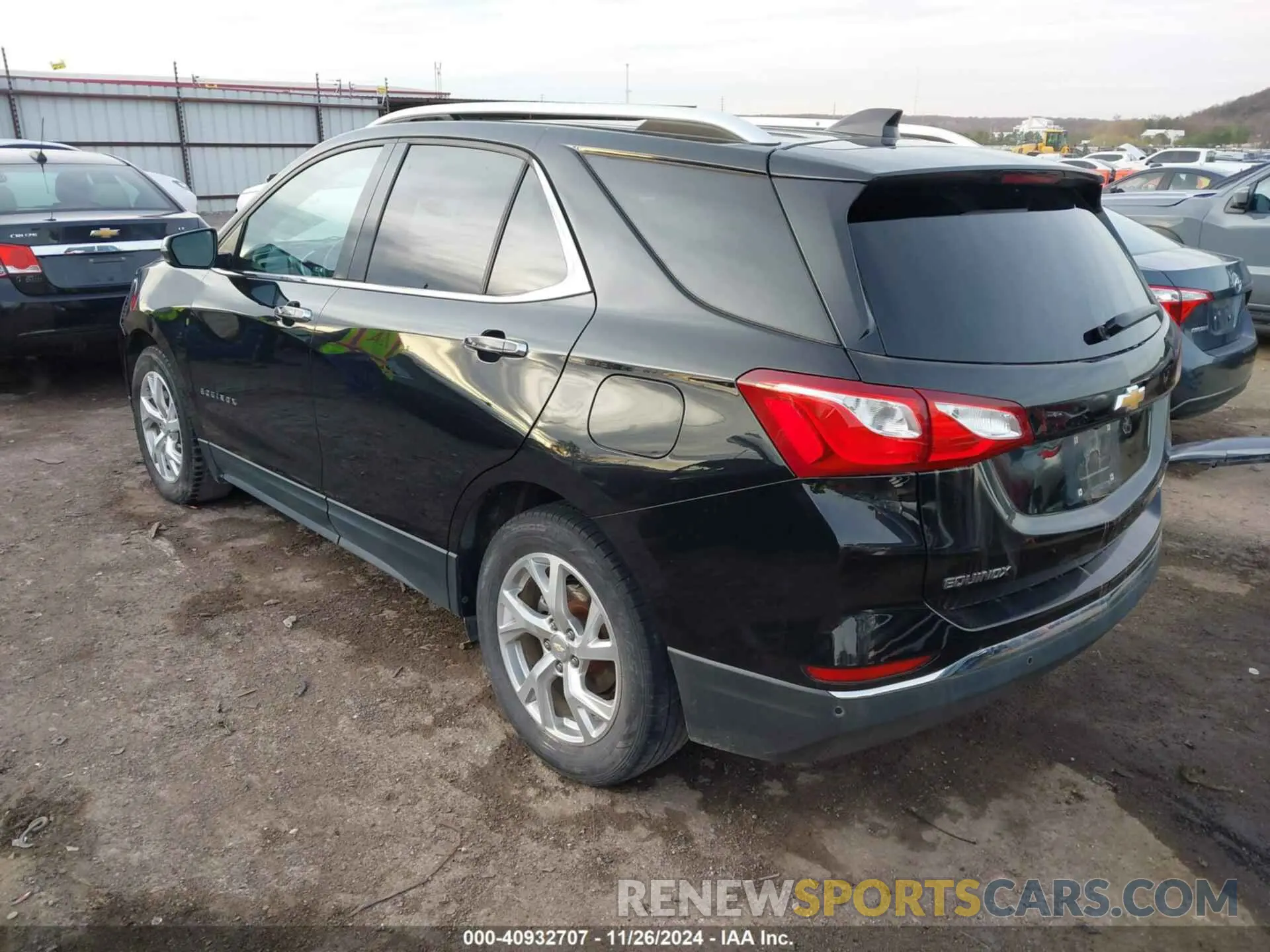 3 Photograph of a damaged car 2GNAXNEV9L6163122 CHEVROLET EQUINOX 2020