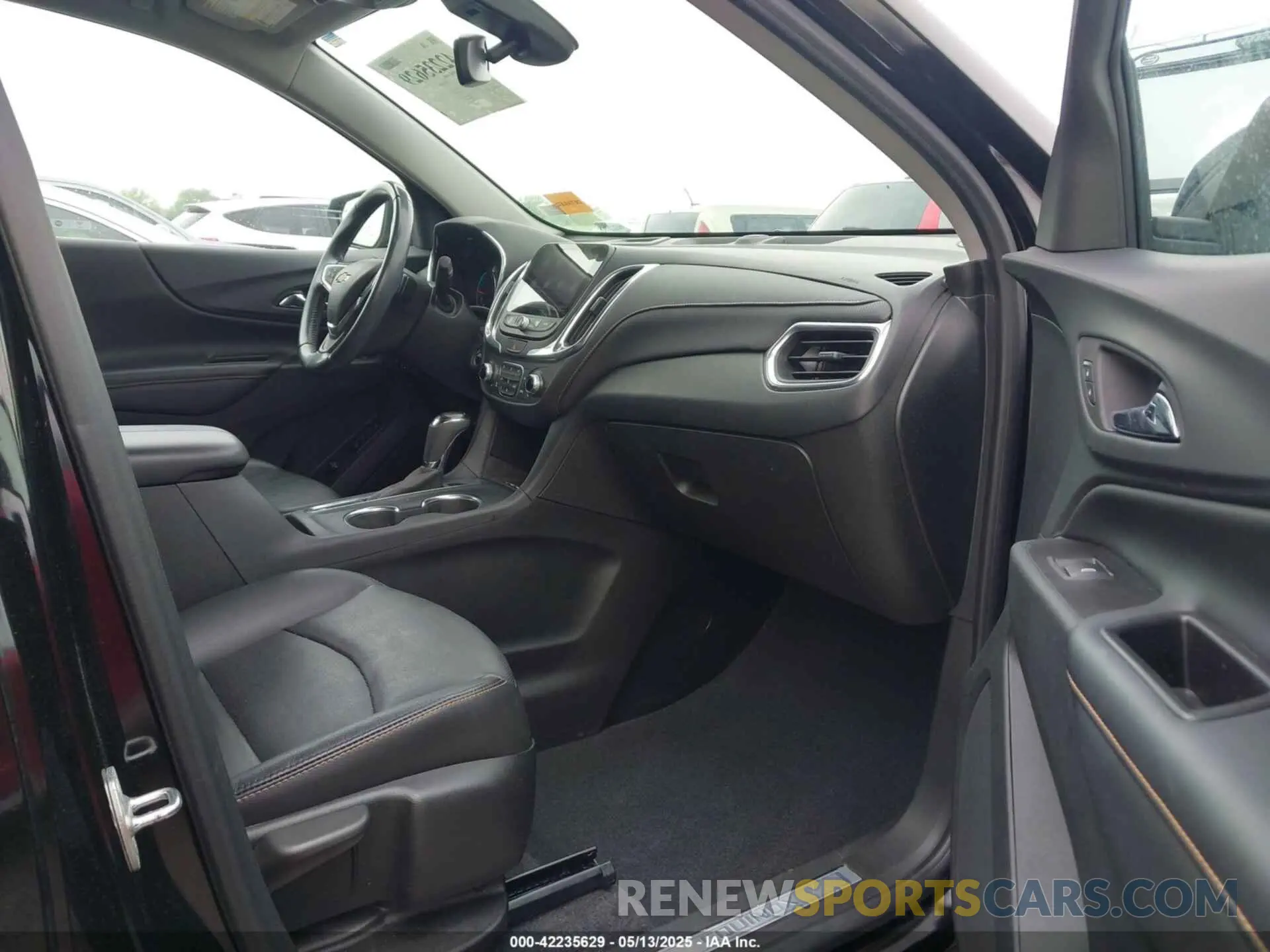 5 Фотография поврежденного автомобиля 2GNAXNEV9L6253225 CHEVROLET EQUINOX 2020